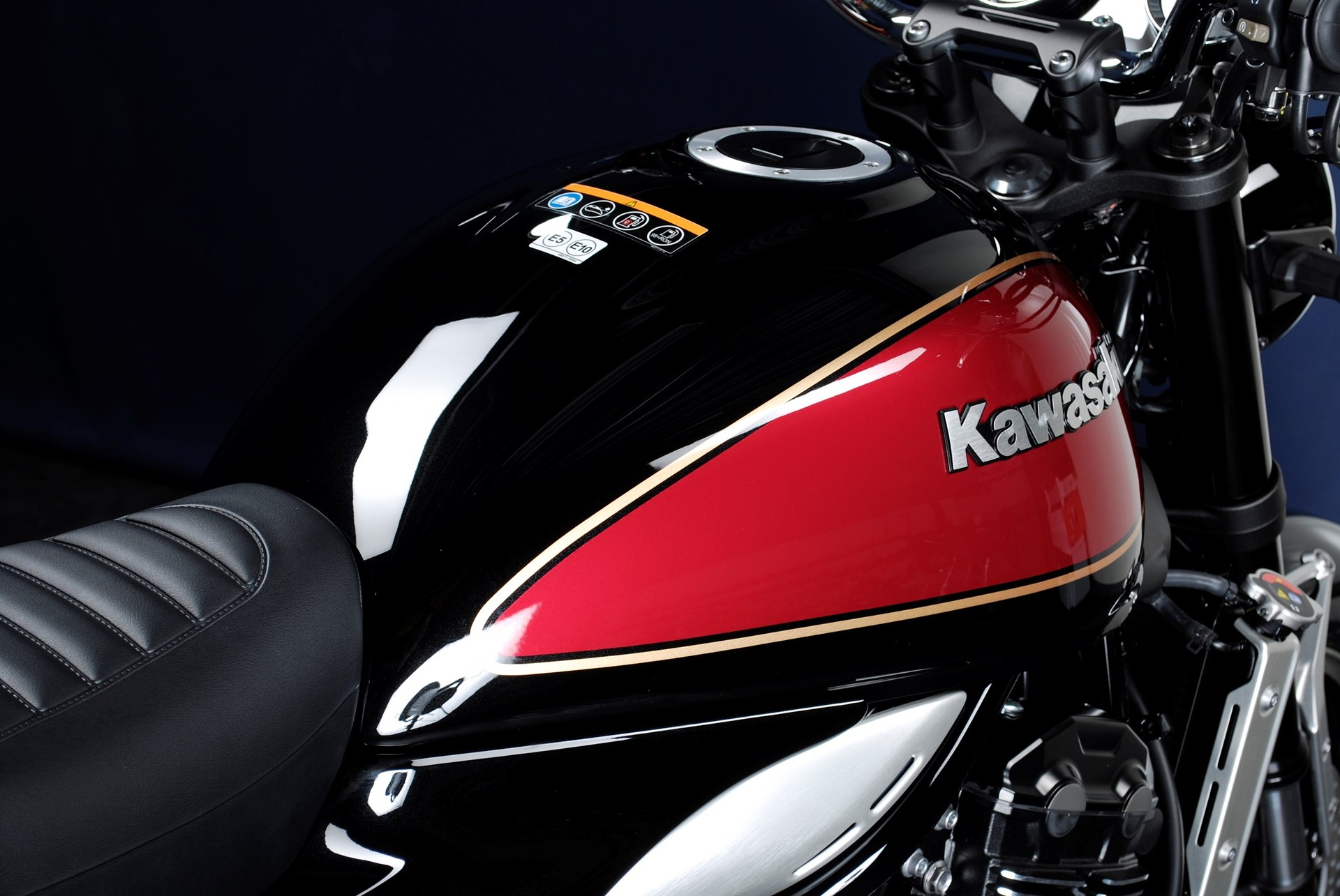 KAWASAKI Z 900 RS MY23-image-2