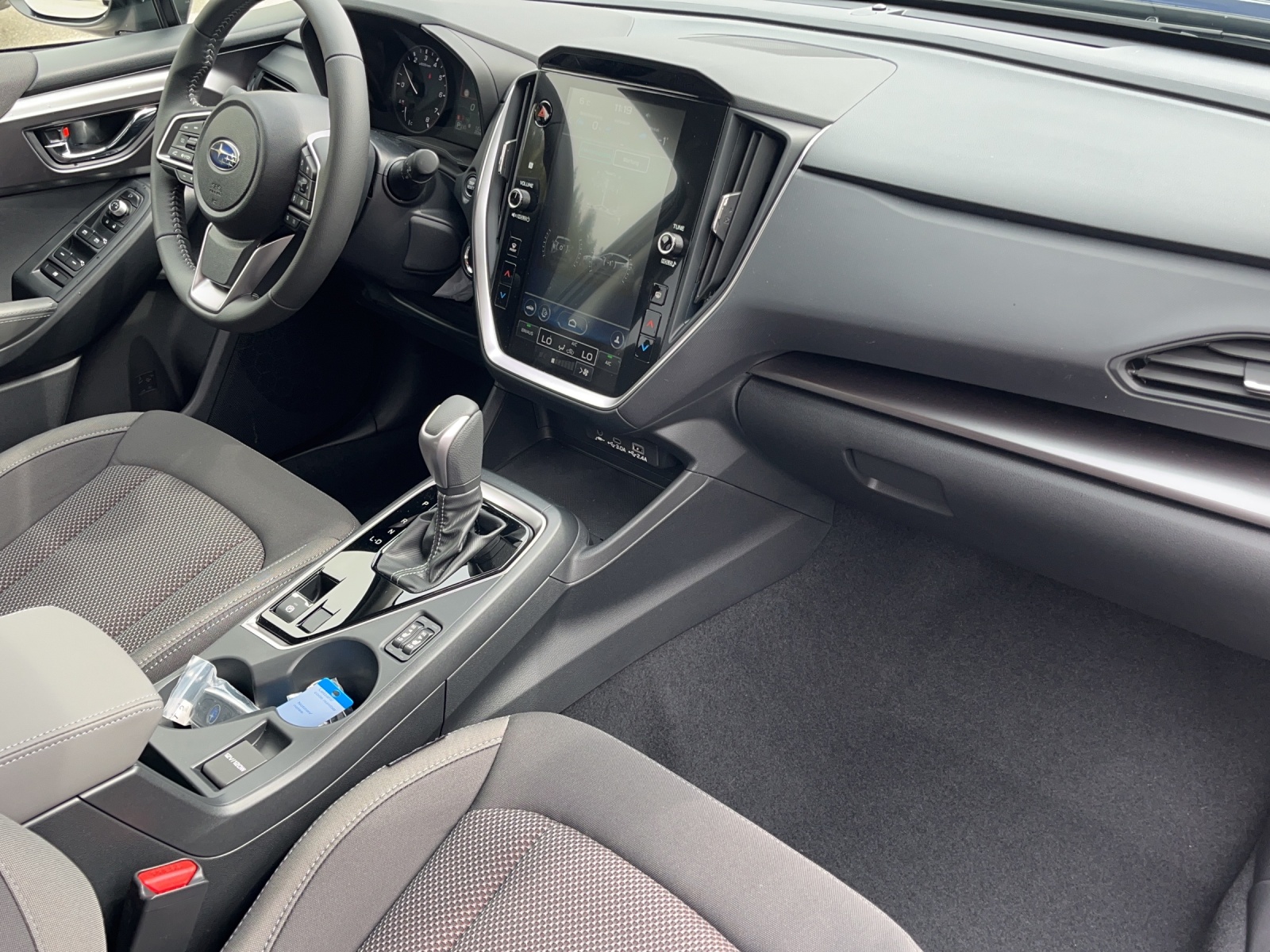 SUBARU Impreza 2.0 e-Boxer Swiss Plus AWD Lineartronic-image-12