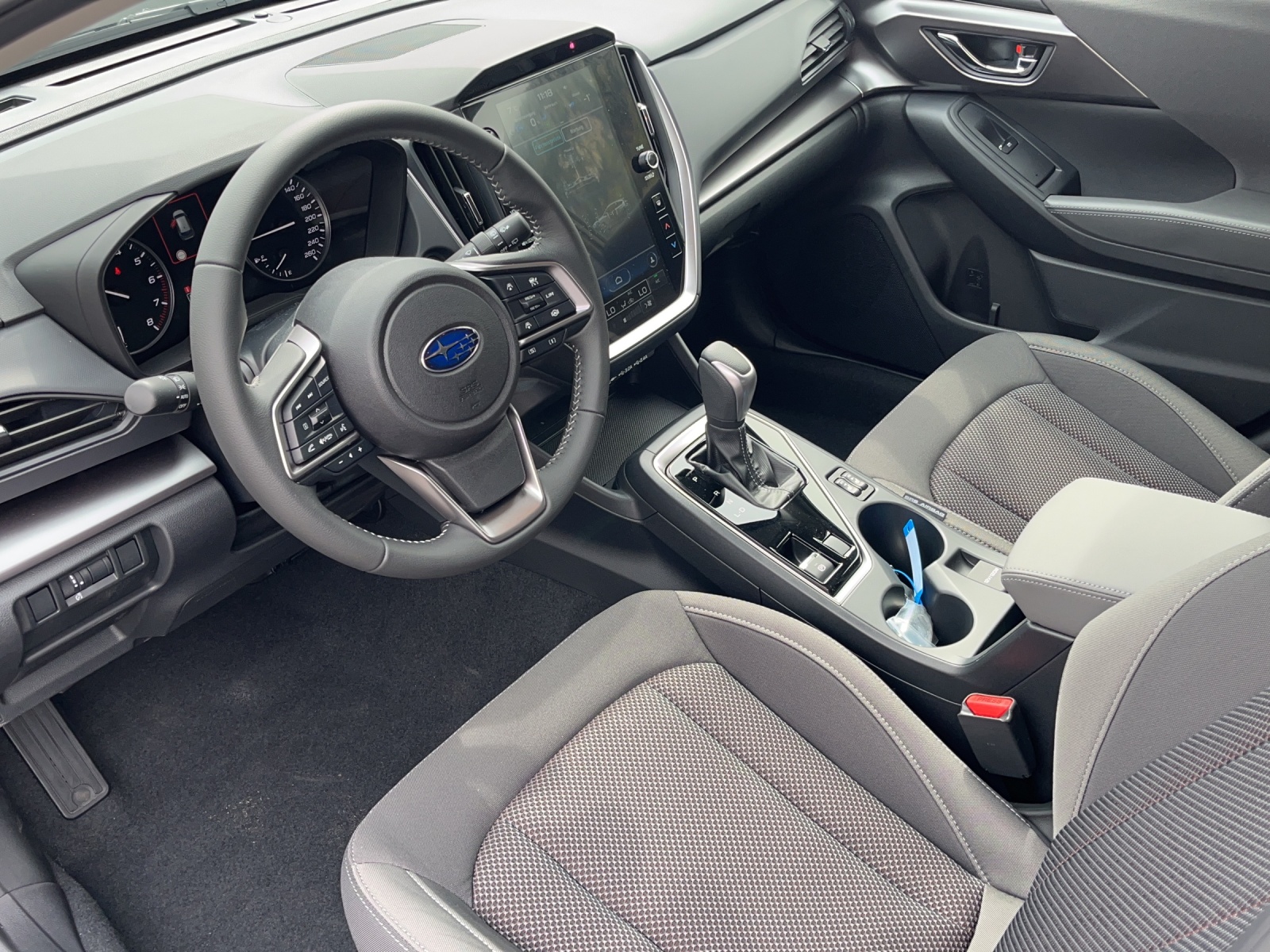 SUBARU Impreza 2.0 e-Boxer Swiss Plus AWD Lineartronic-image-8