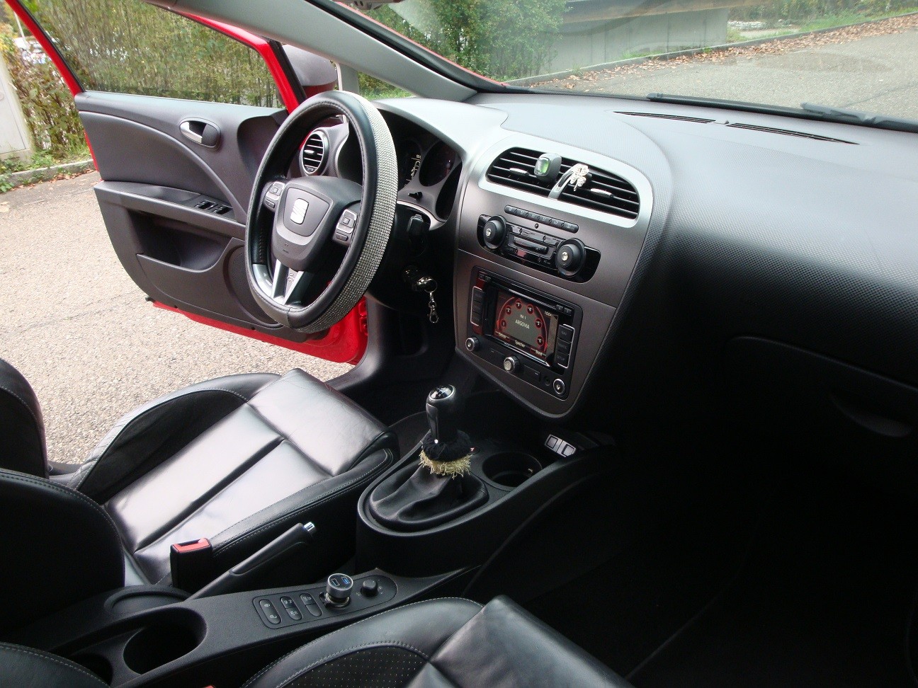 SEAT Leon 2.0 TDI FR-image-6