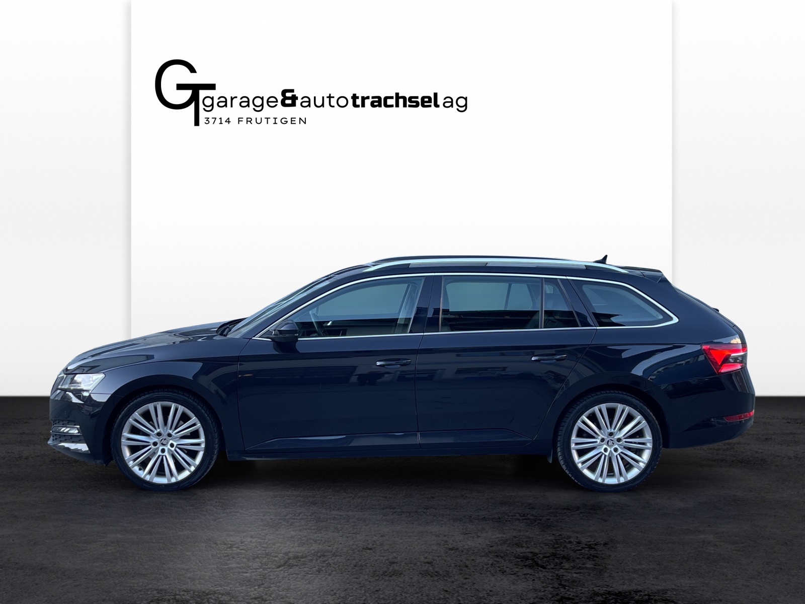 SKODA Superb Combi 2.0 TDi Style 4x4 DSG-showroom-element-1