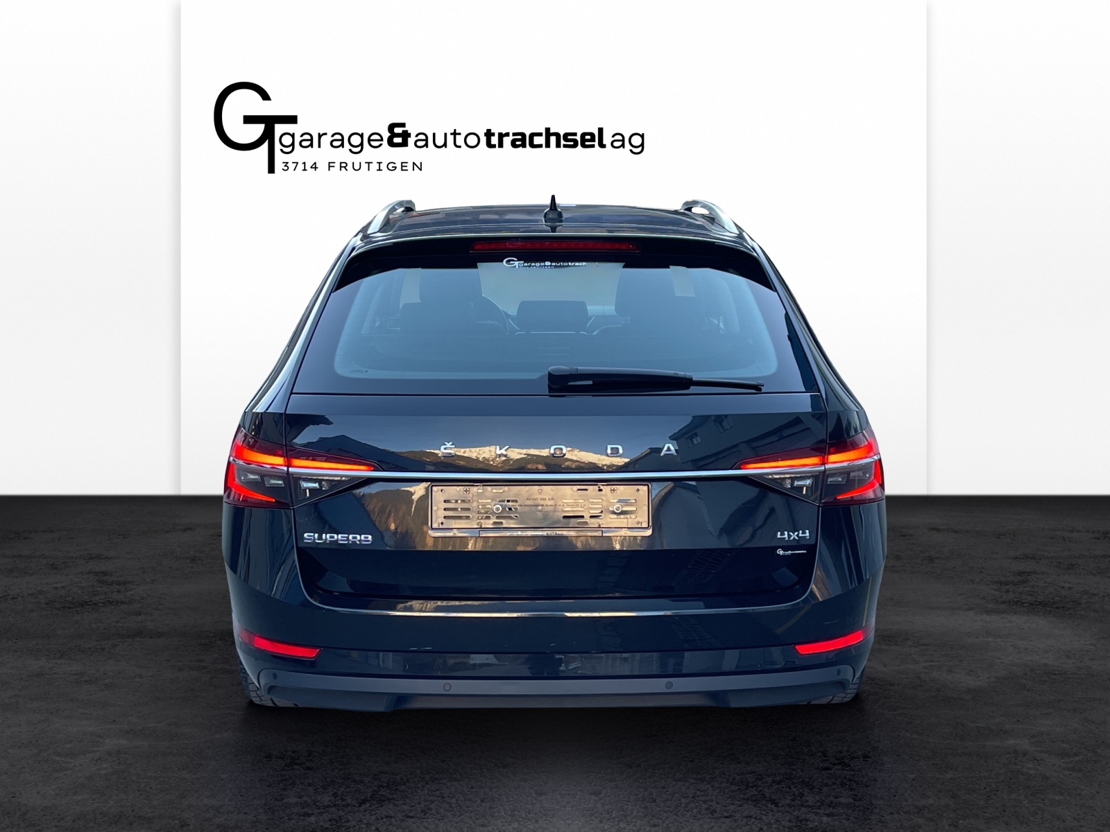 SKODA Superb Combi 2.0 TDi Style 4x4 DSG-showroom-element-3