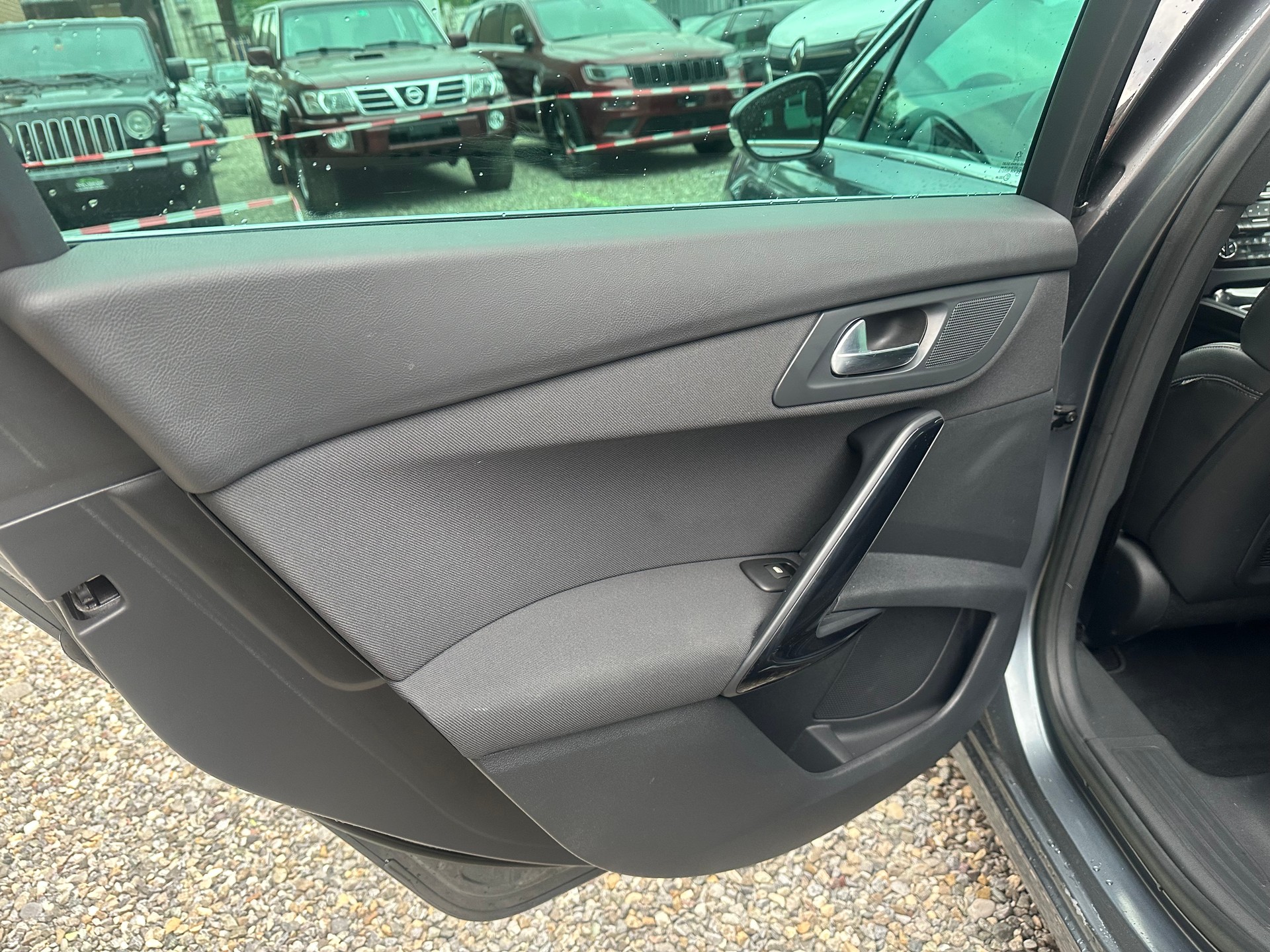 PEUGEOT 508 SW 1.6 16V T Allure Automatic-image-9