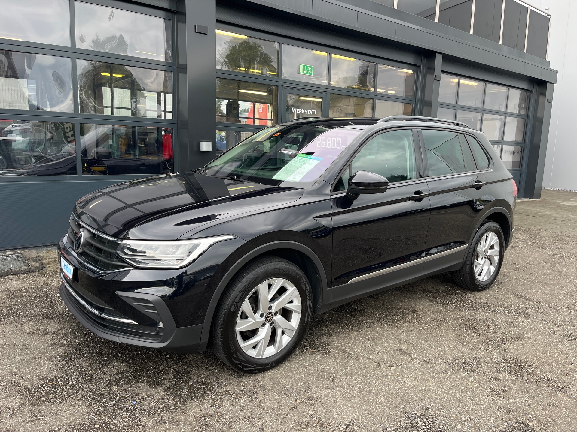 VW Tiguan 2.0 TDI SCR Life 4Motion DSG-showroom-element-1