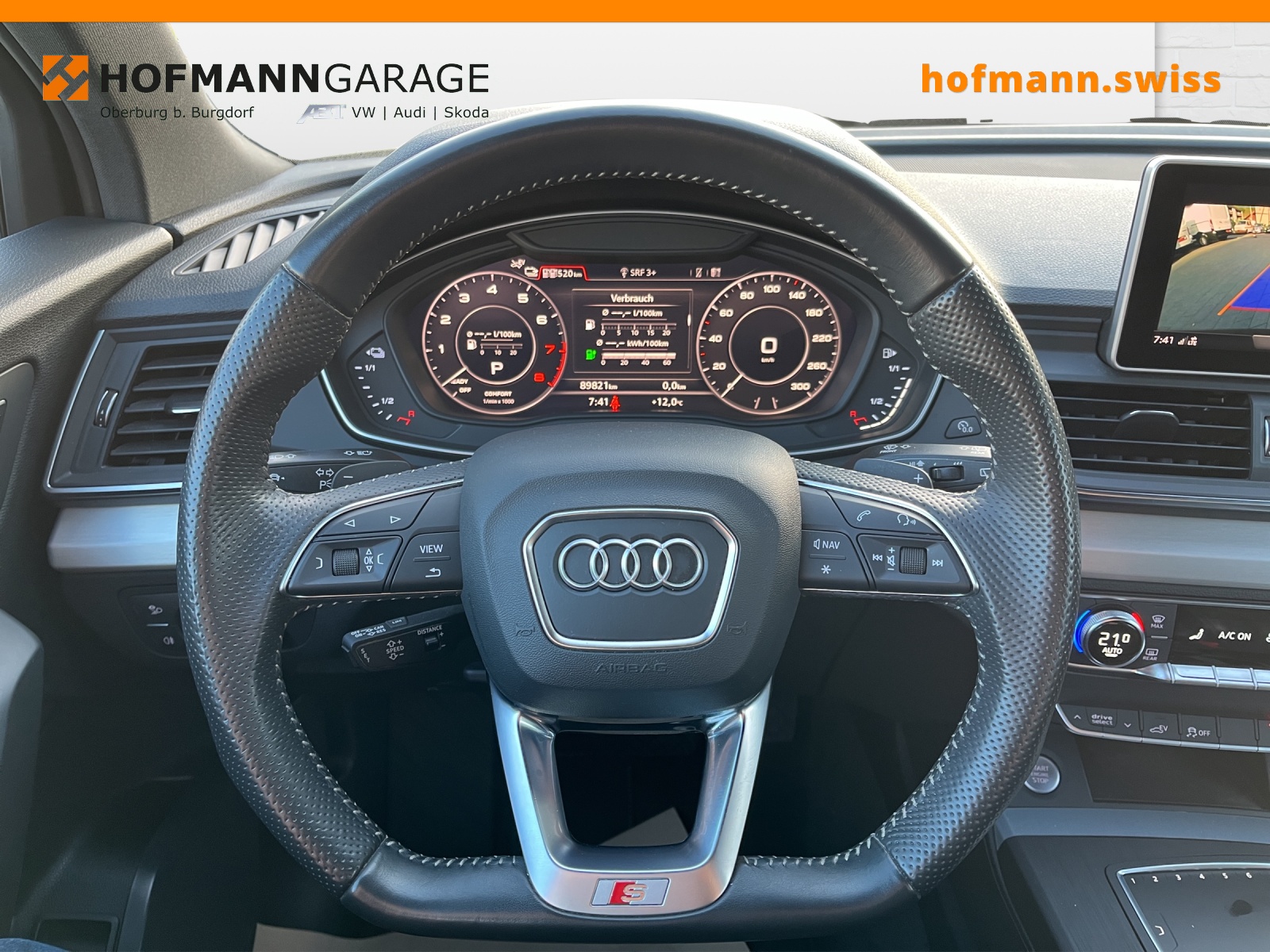 AUDI Q5 55 TFSI e sport quattro-image-12