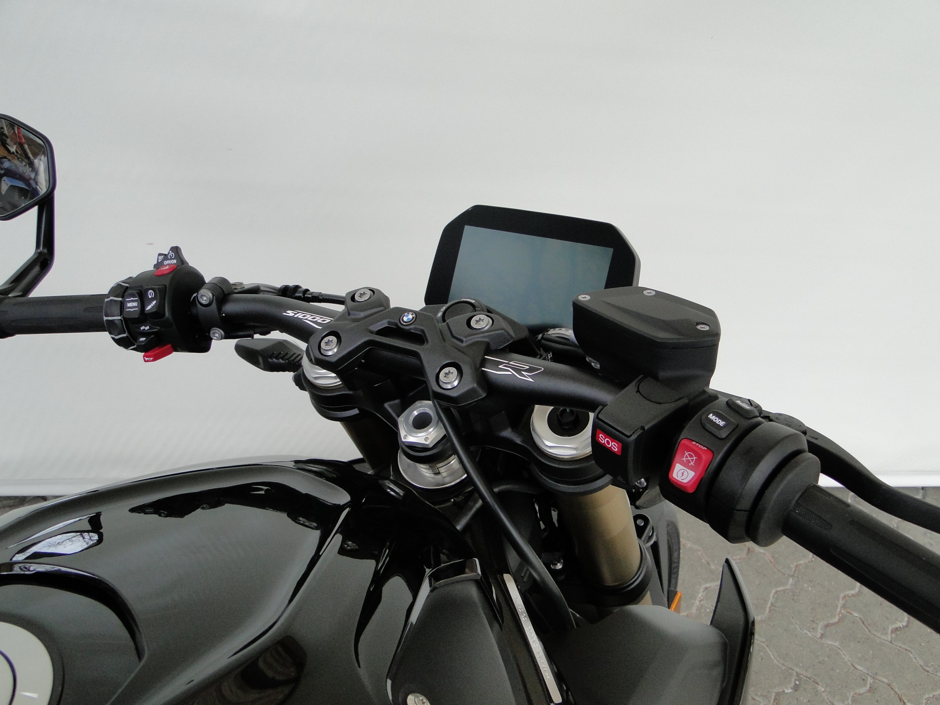 BMW S 1000 R-image-4