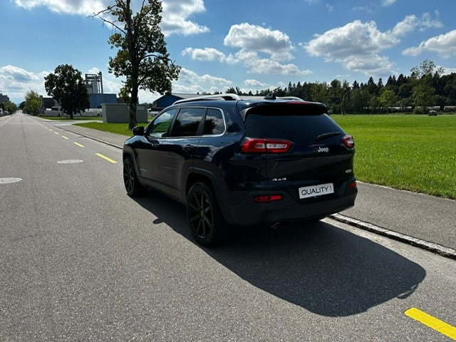 JEEP CHEROKEE-image-2