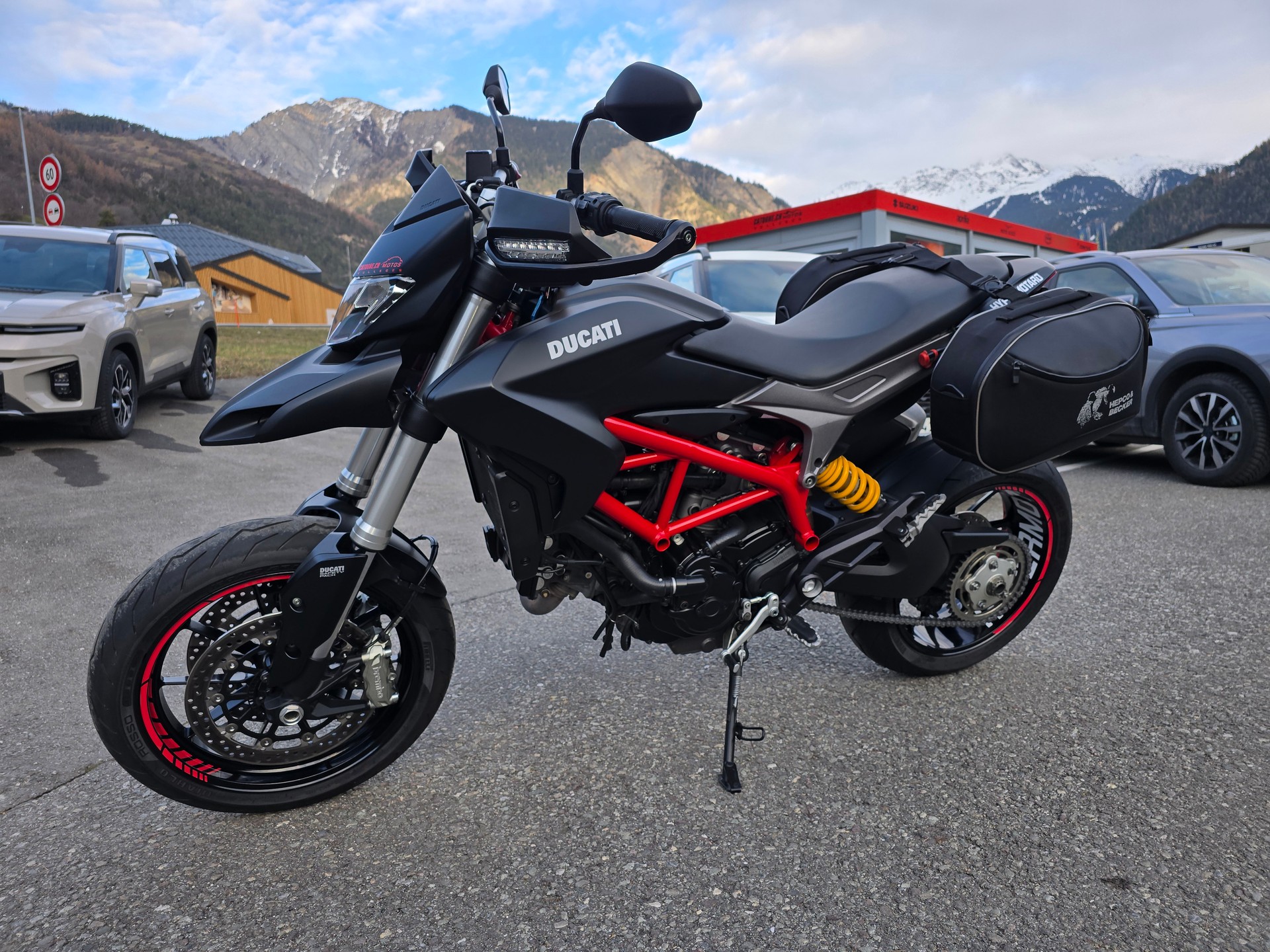 DUCATI Hypermotard 821-image-0