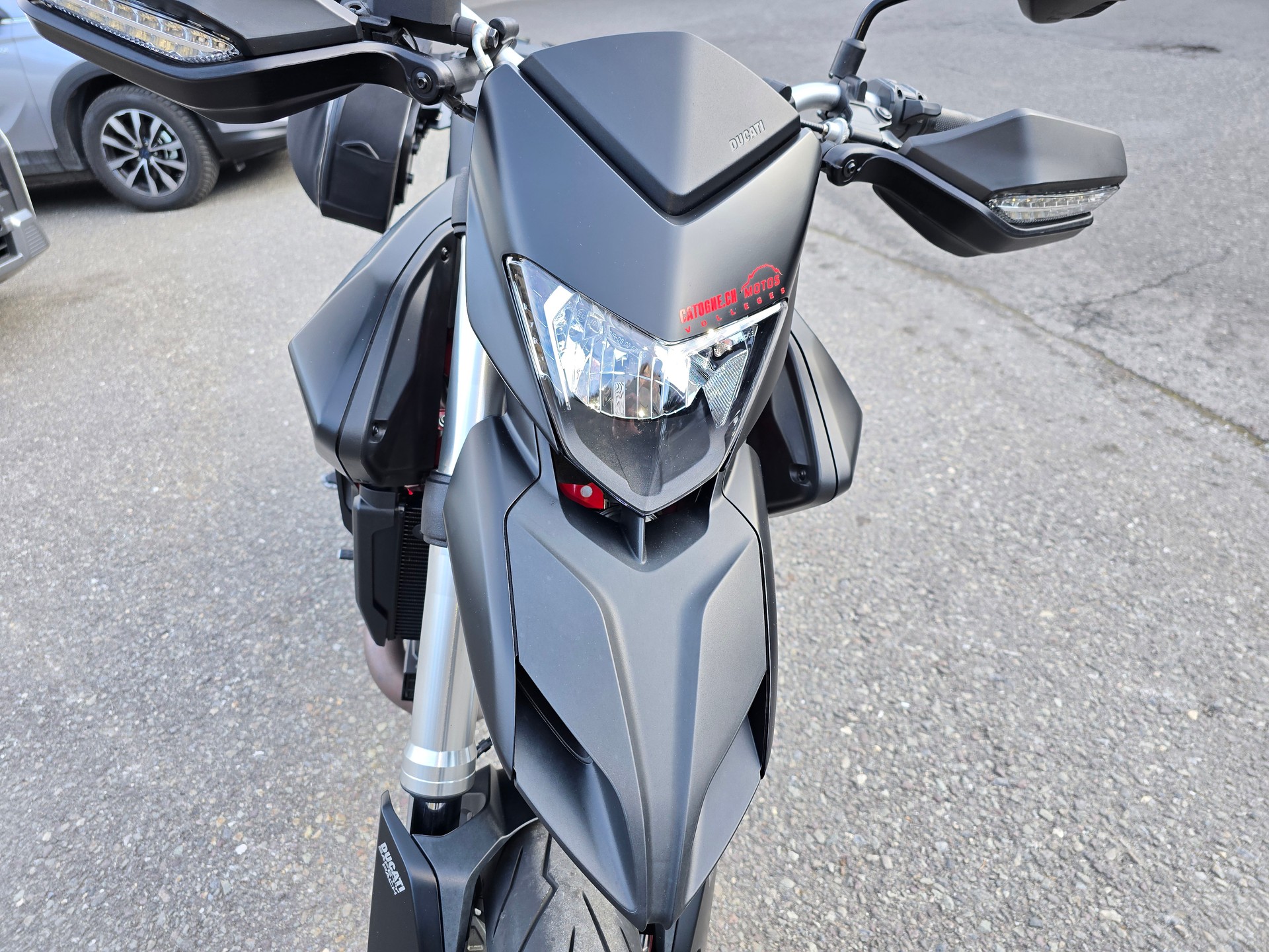 DUCATI Hypermotard 821-image-9