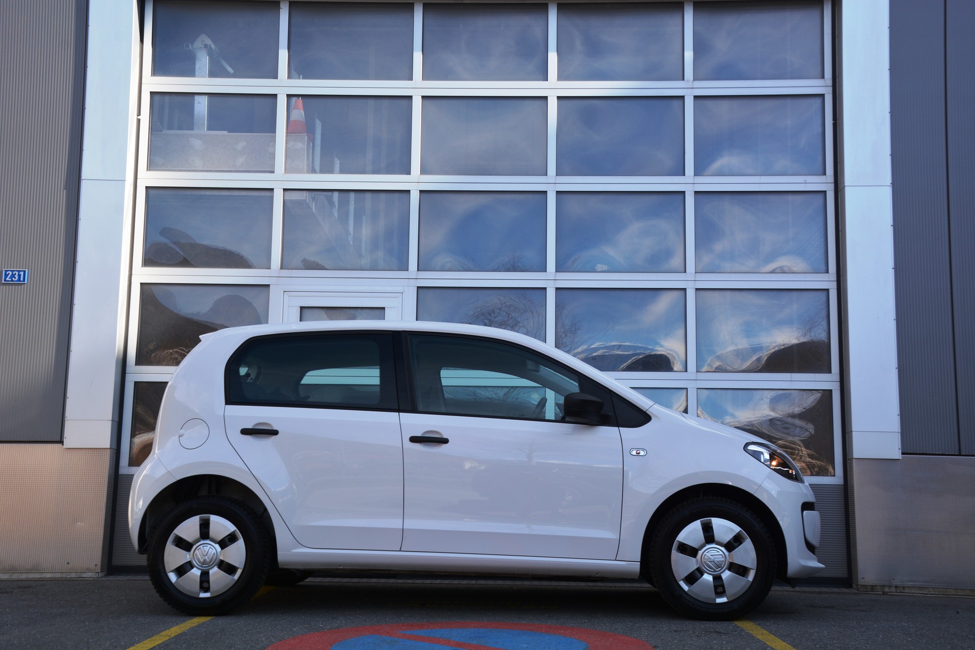 VW Up 1.0 move up-image-4