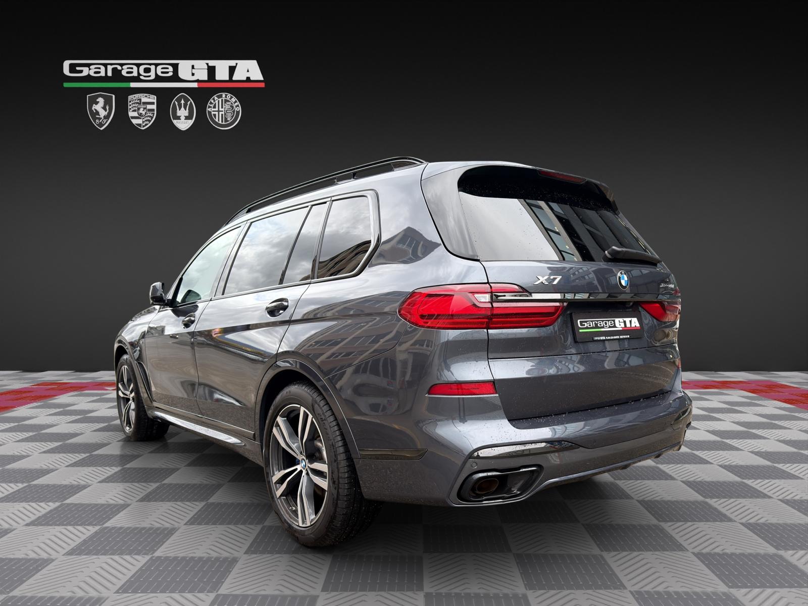 BMW X7 xDrive 48V 40i Steptronic-showroom-element-2