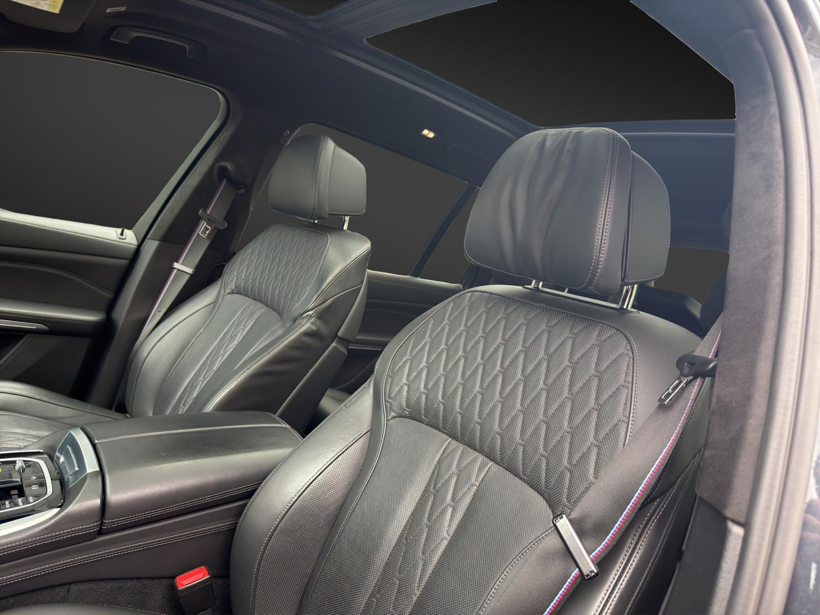 BMW X7 xDrive 48V 40i Steptronic-image-10