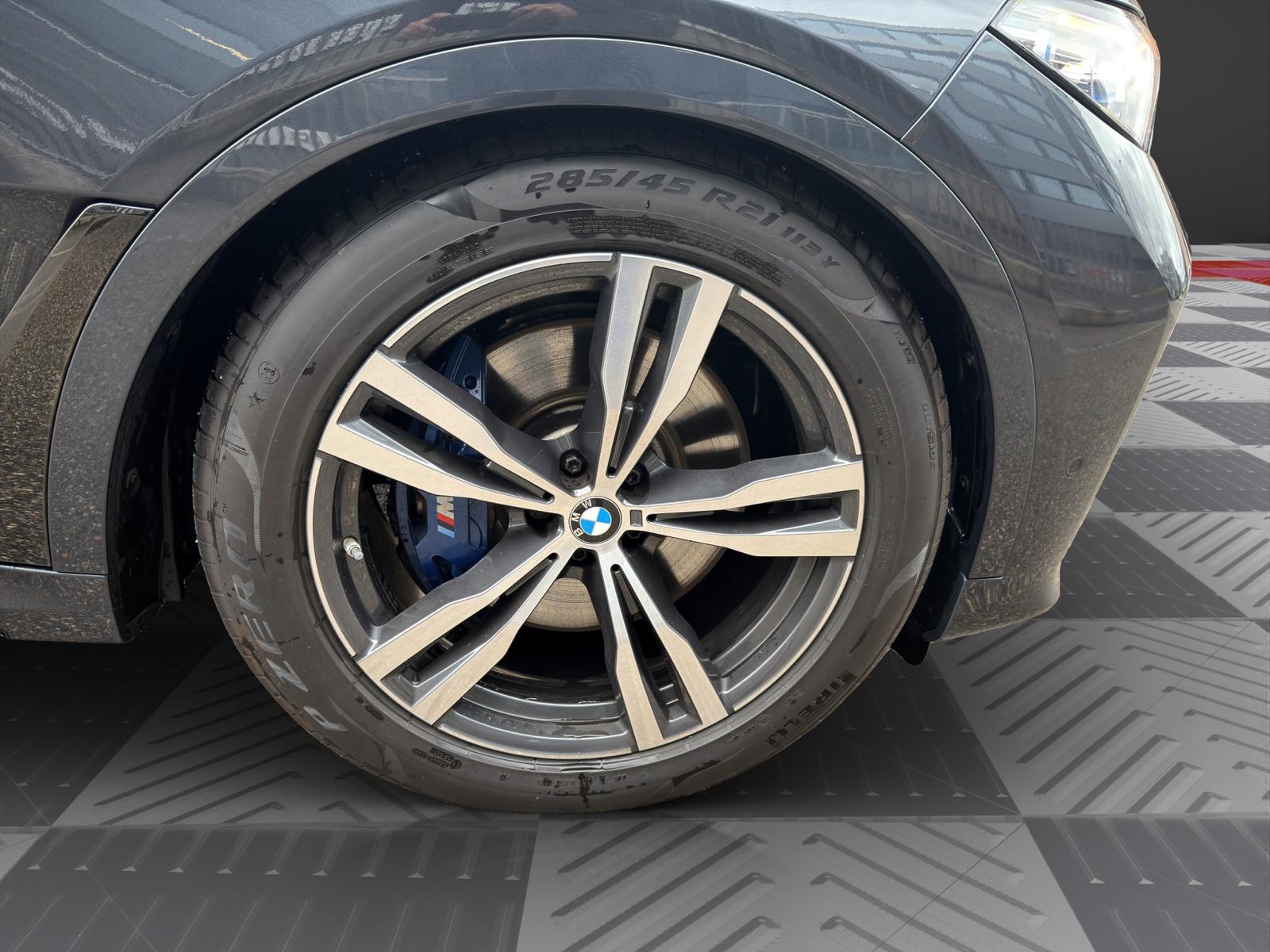 BMW X7 xDrive 48V 40i Steptronic-image-21