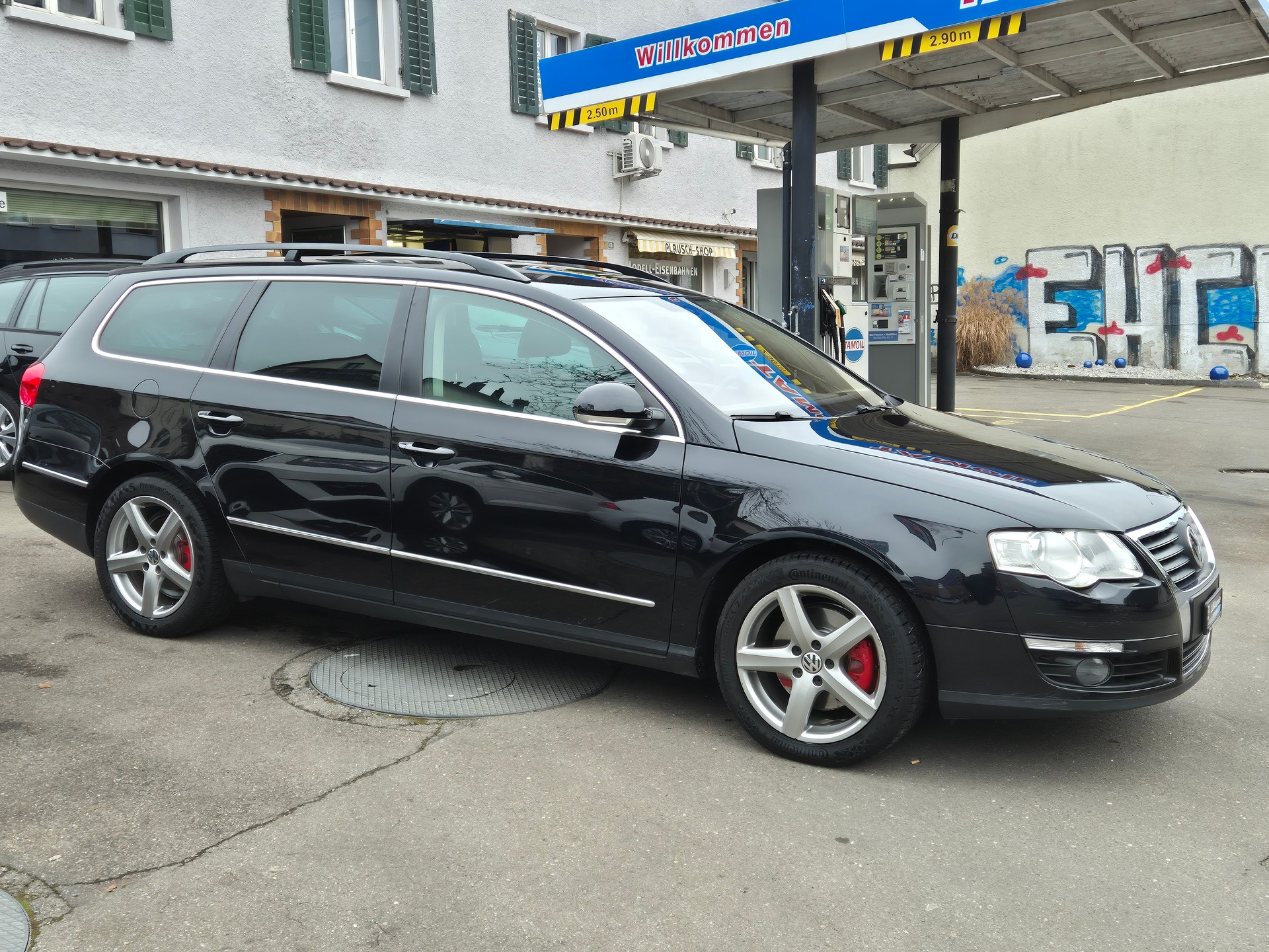 VW Passat Variant 2.0 FSI Highline-image-5
