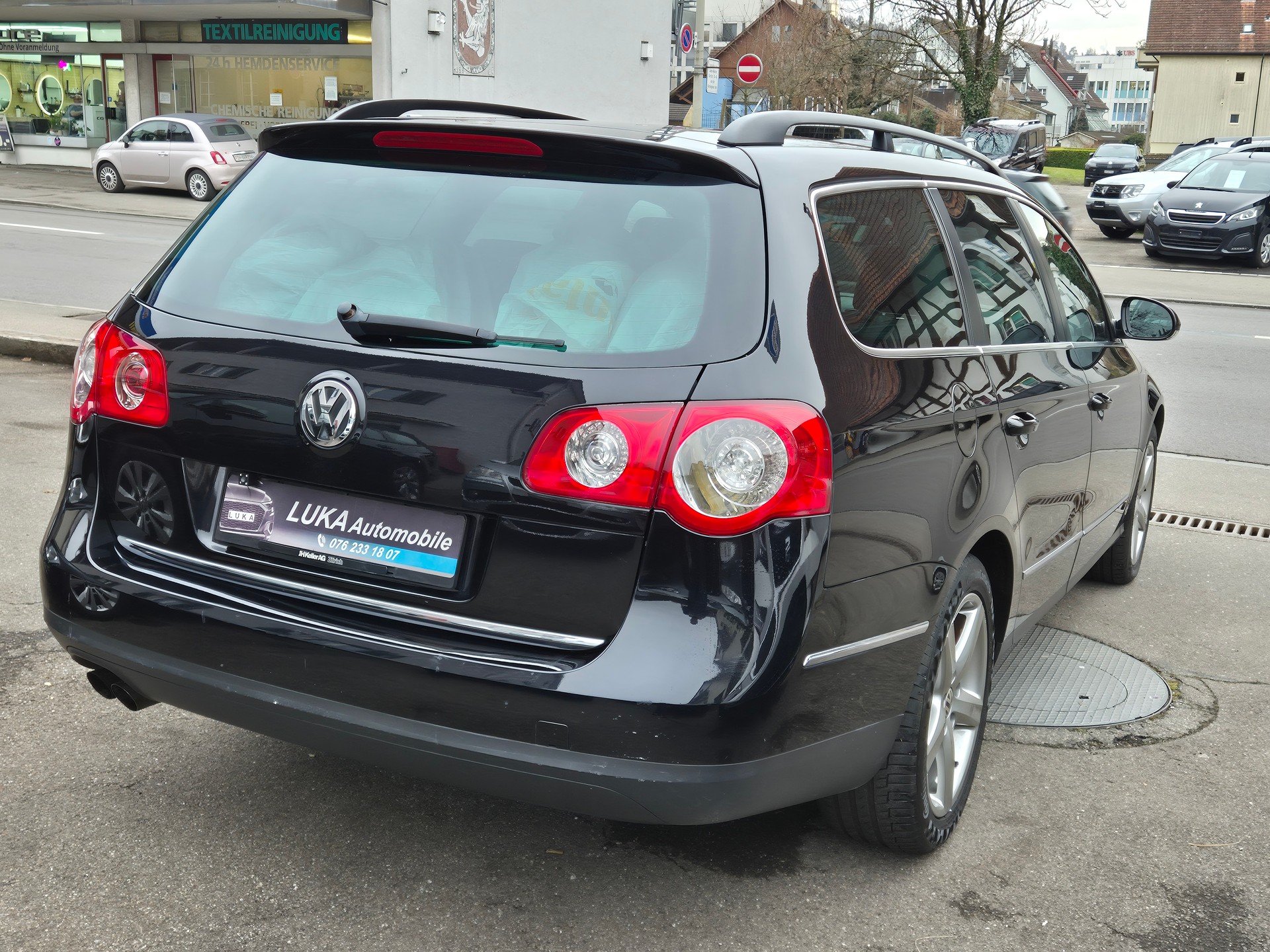 VW Passat Variant 2.0 FSI Highline-image-4