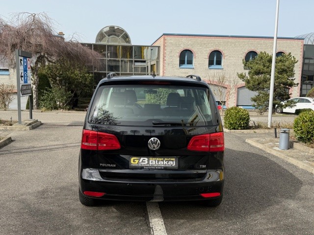 VW Touran 1.4 TSI Trendline Version 7 places-image-3