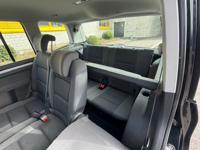 VW Touran 1.4 TSI Trendline Version 7 places-image-10