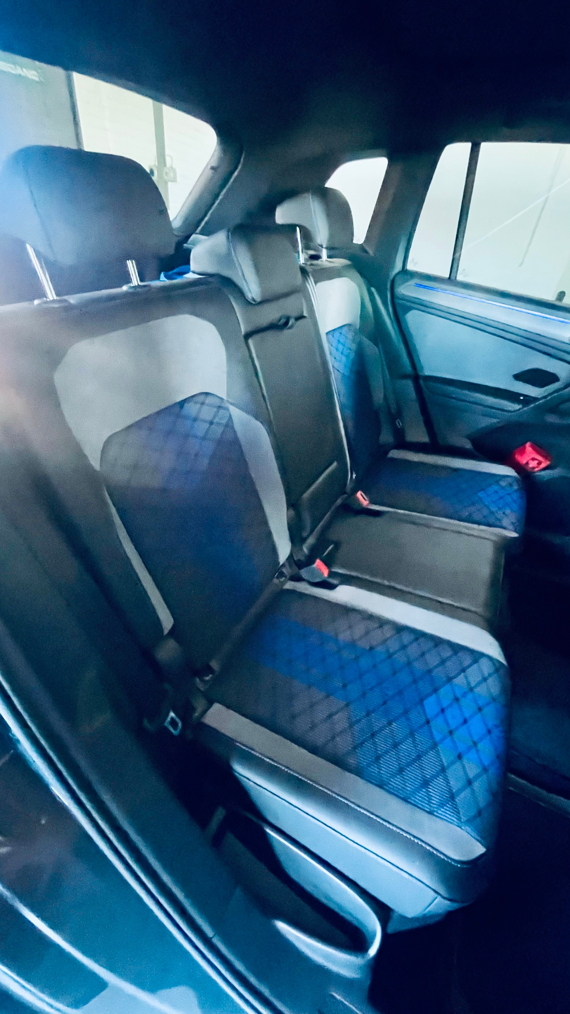 VW Tiguan 2.0TSI R 4Motion DSG "320PS"-image-13