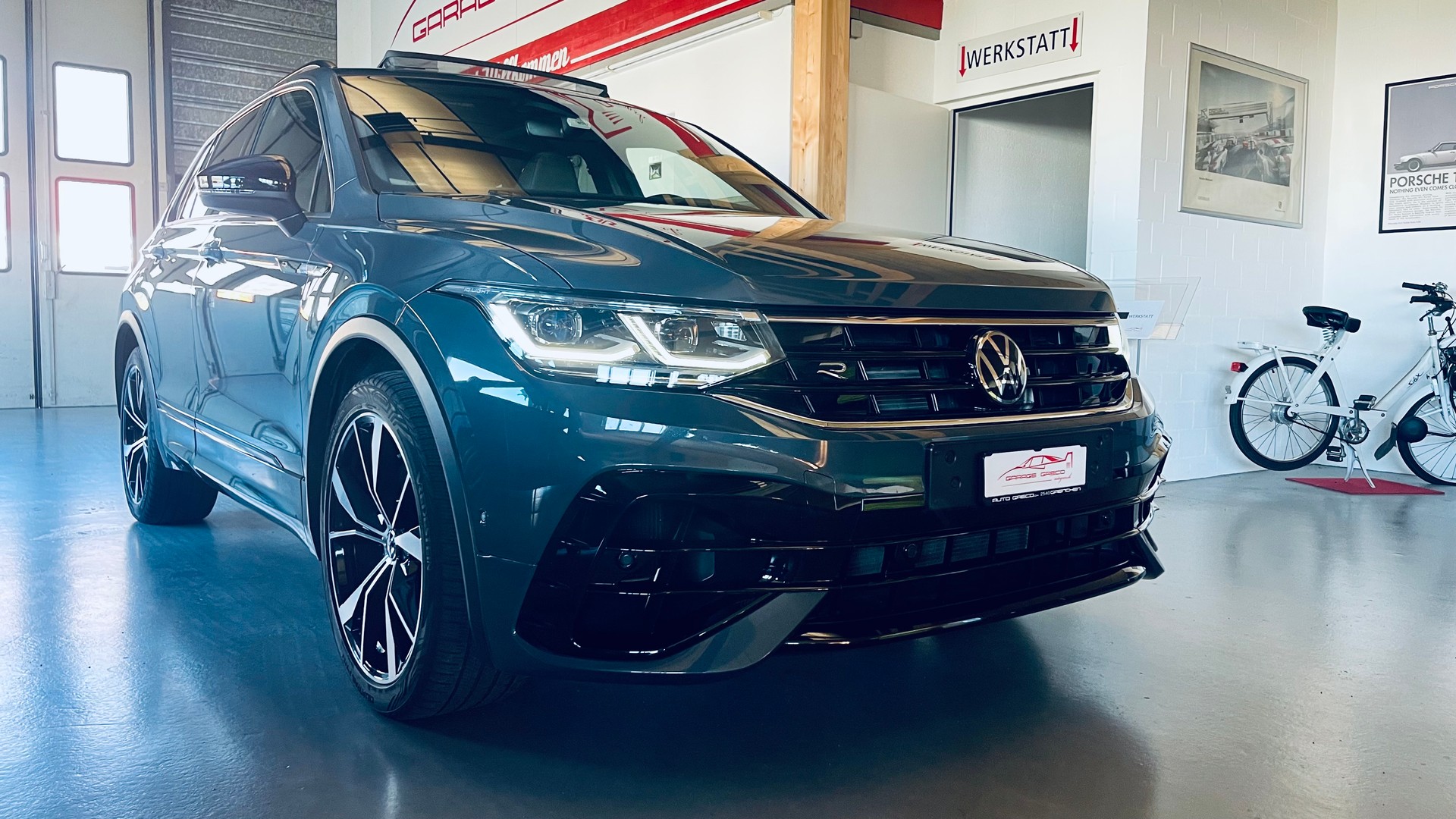 VW Tiguan 2.0TSI R 4Motion DSG "320PS"-image-2