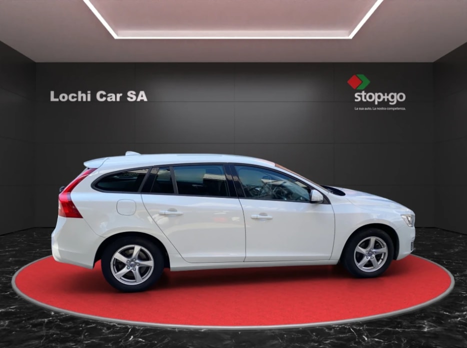 VOLVO V60 D4 Kinetic Geartronic-image-6