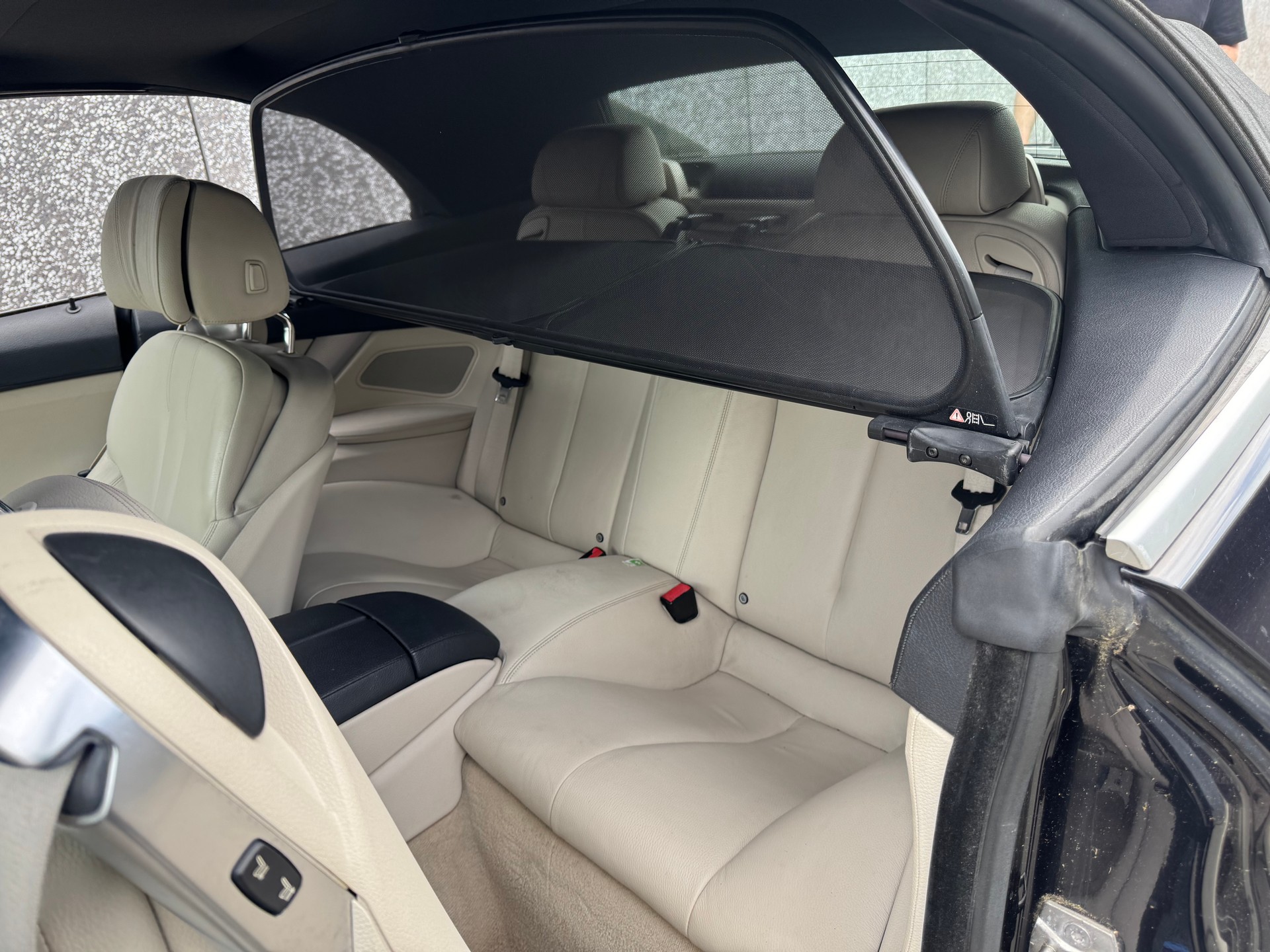 BMW 640d Cabrio xDrive-image-12