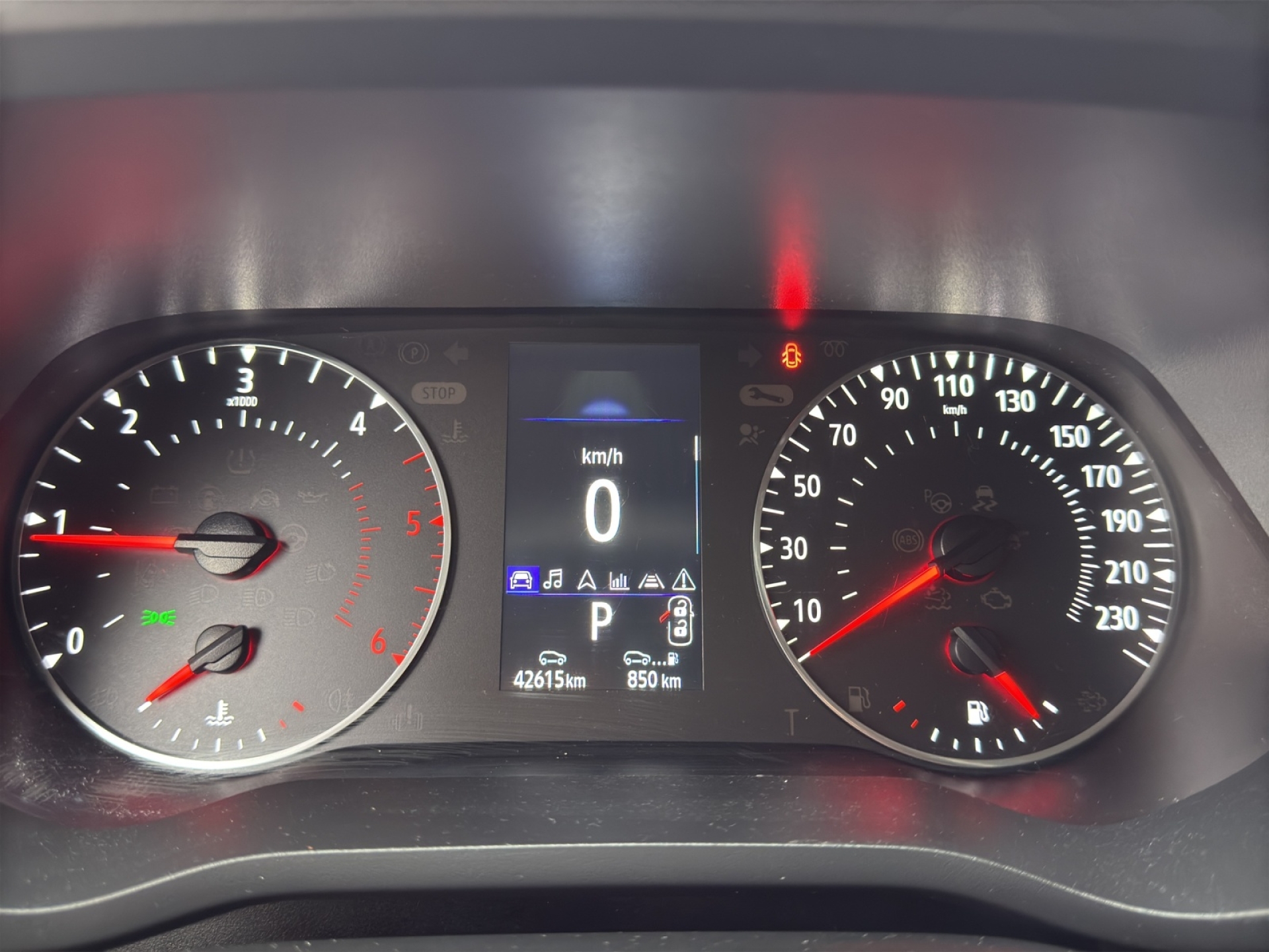 RENAULT Trafic Grand Passenger-image-8