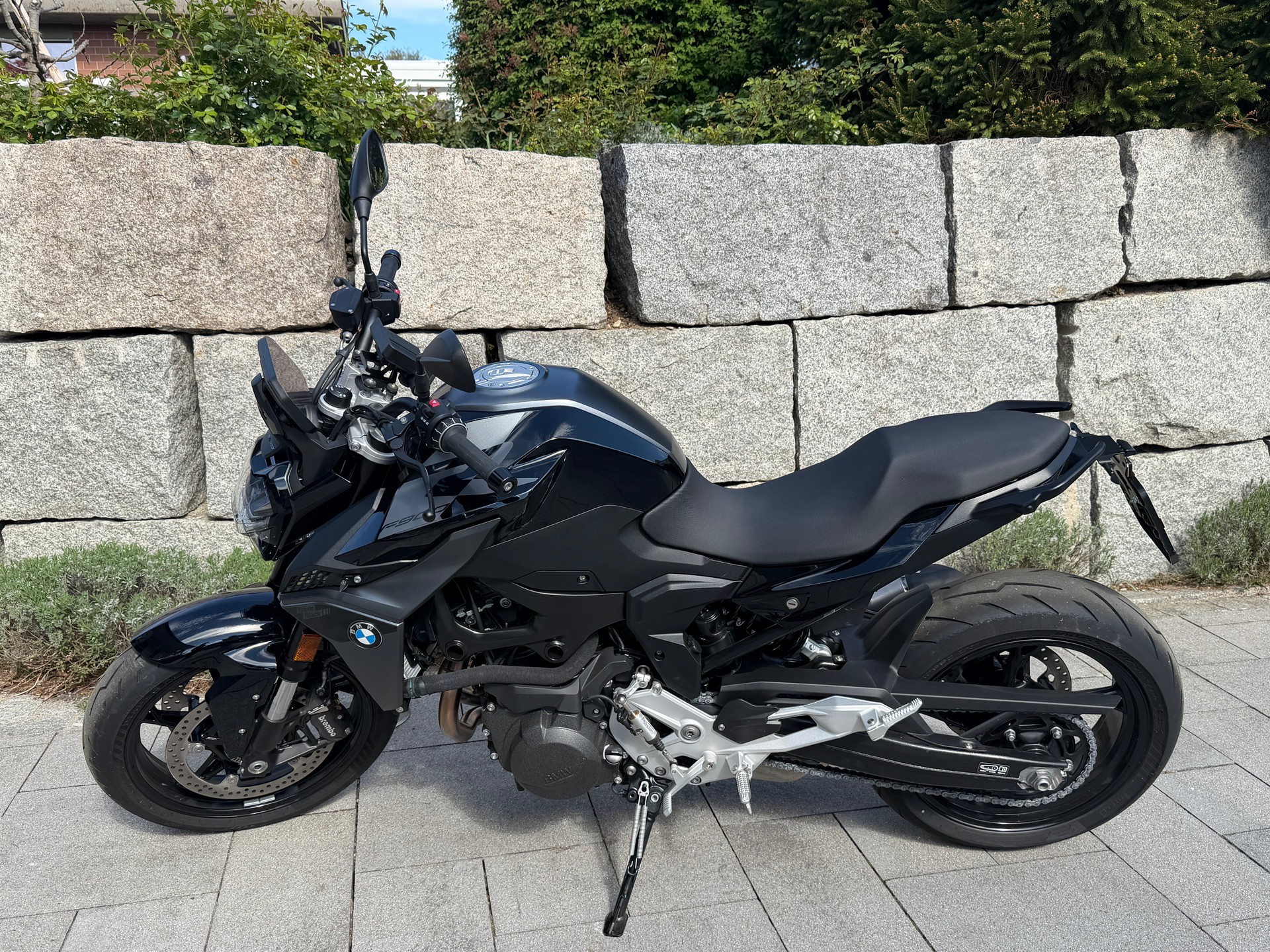 BMW F 900 R TIPPLE BLACK-image-1