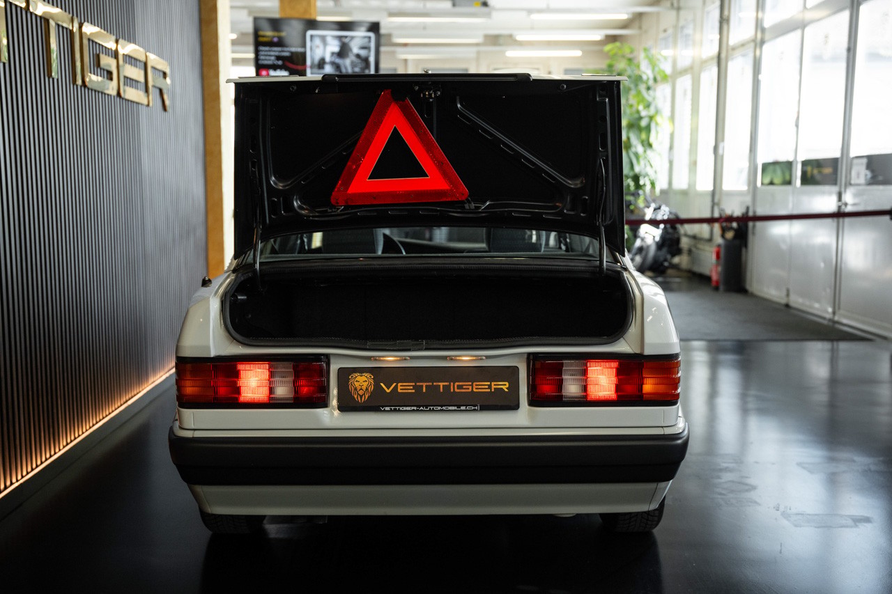 MERCEDES-BENZ 190 E 2.0-image-5