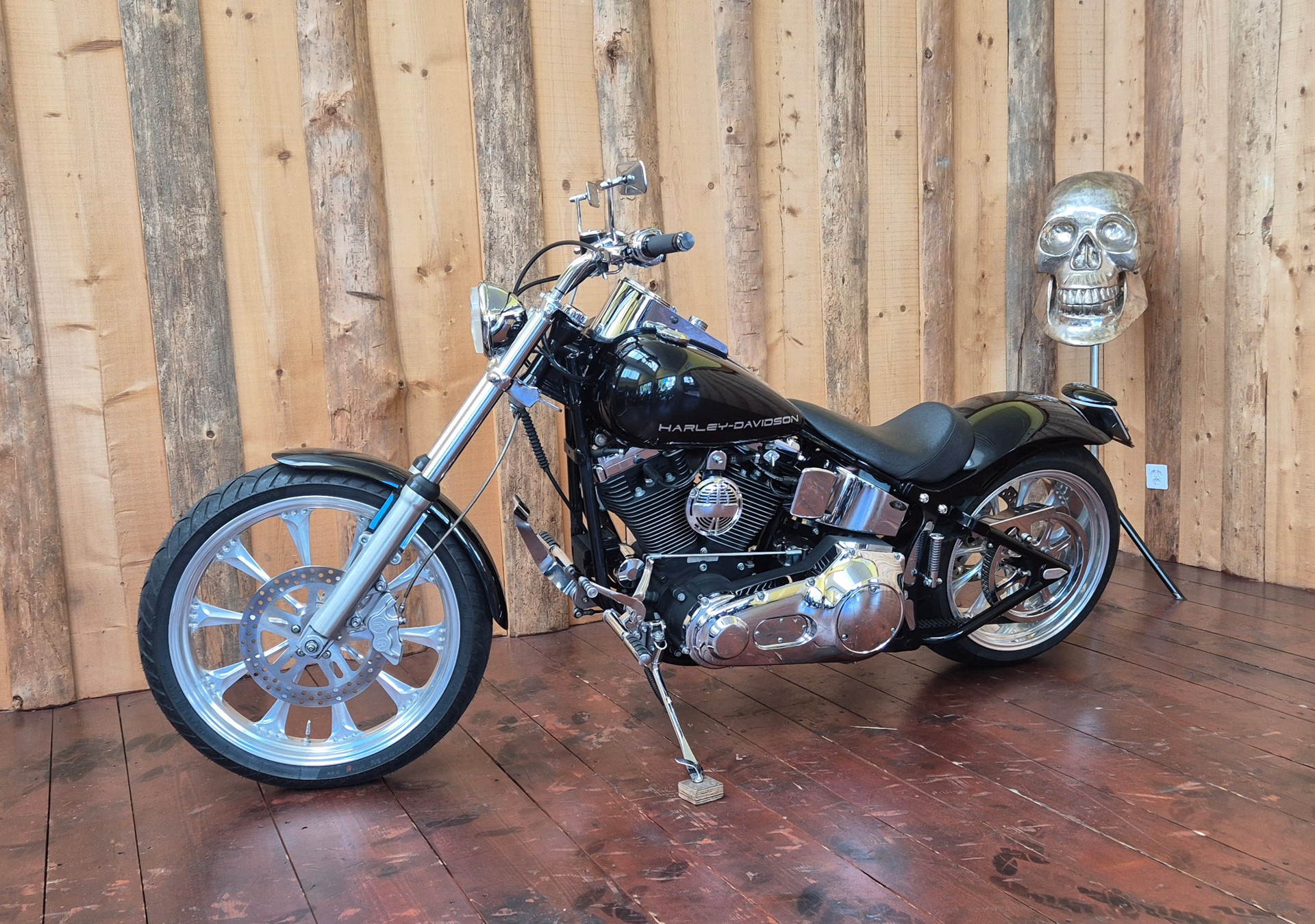 HARLEY-DAVIDSON FXSTC Softail Custom-image-14