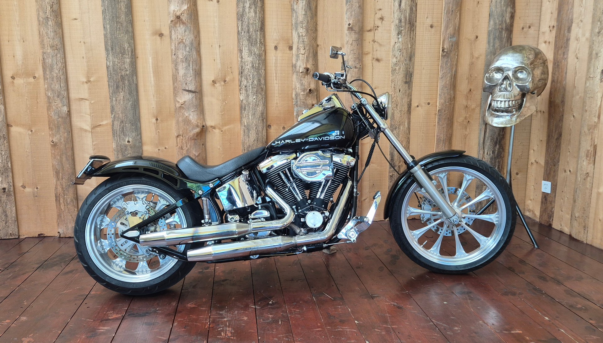 HARLEY-DAVIDSON FXSTC Softail Custom-image-15