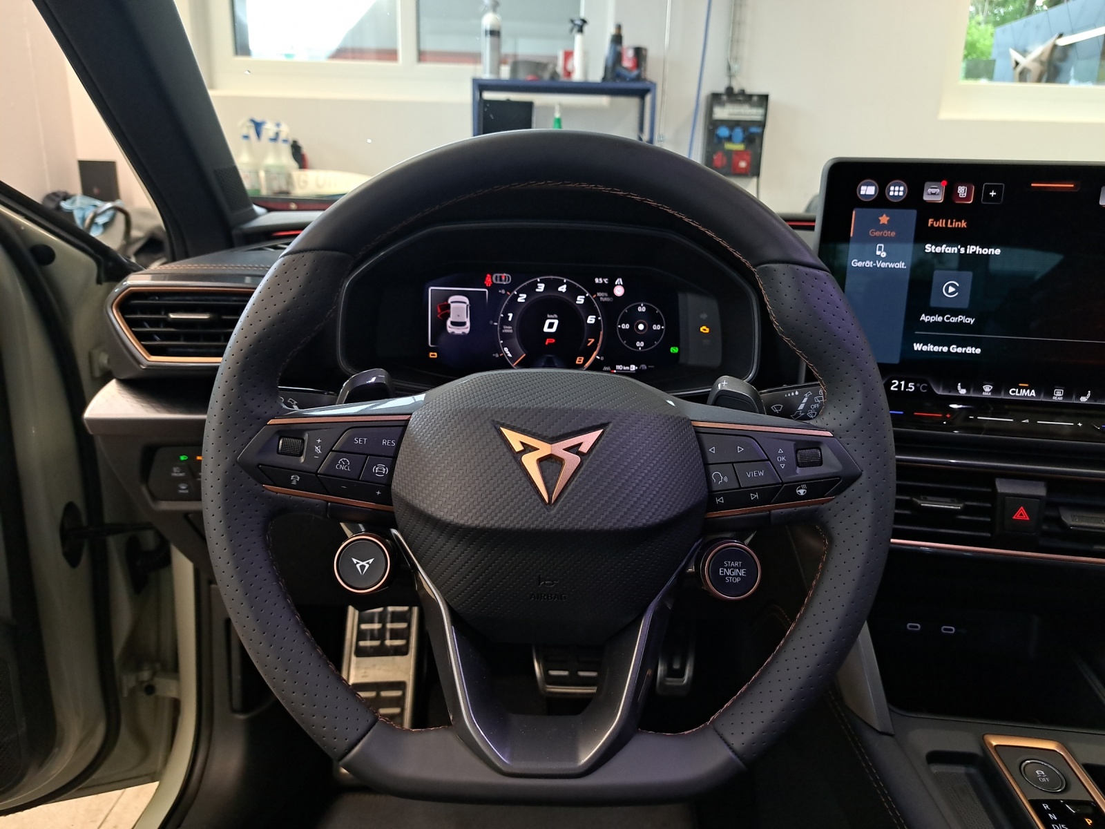 CUPRA Leon 2.0 TSI 300 VZ DSG-image-17