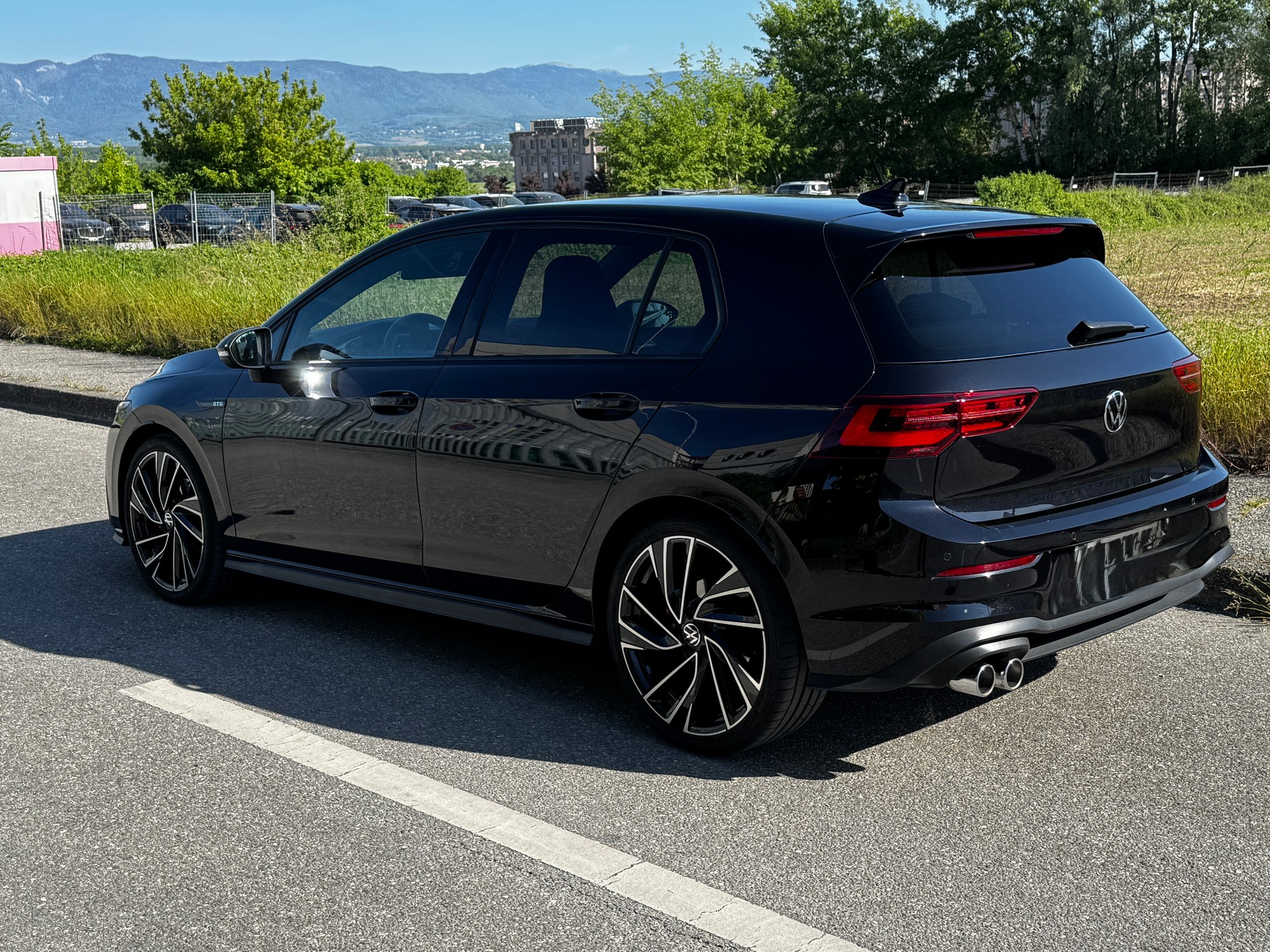 VW Golf 2.0 TDI GTD DSG-showroom-element-2