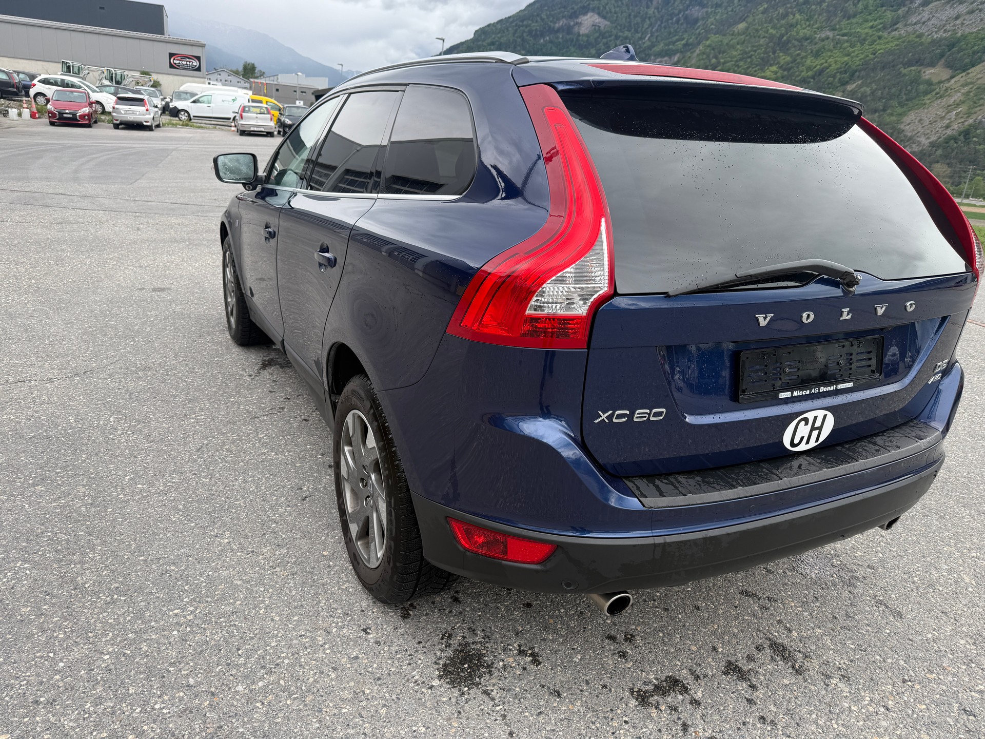 VOLVO XC60 D5 AWD OceanRace Geartronic-image-5