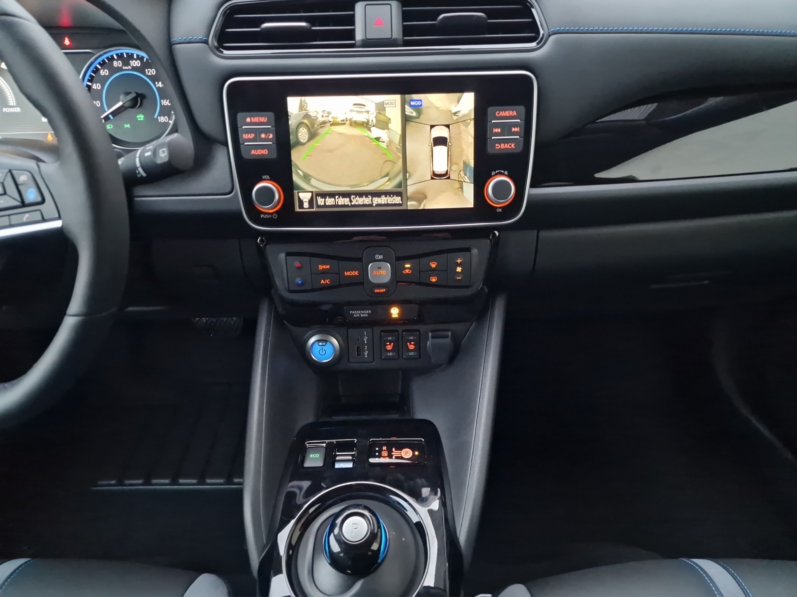 NISSAN Leaf Tekna *-image-6