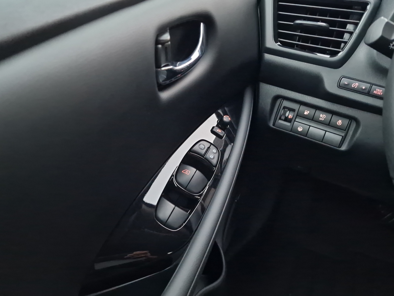 NISSAN Leaf Tekna *-image-10