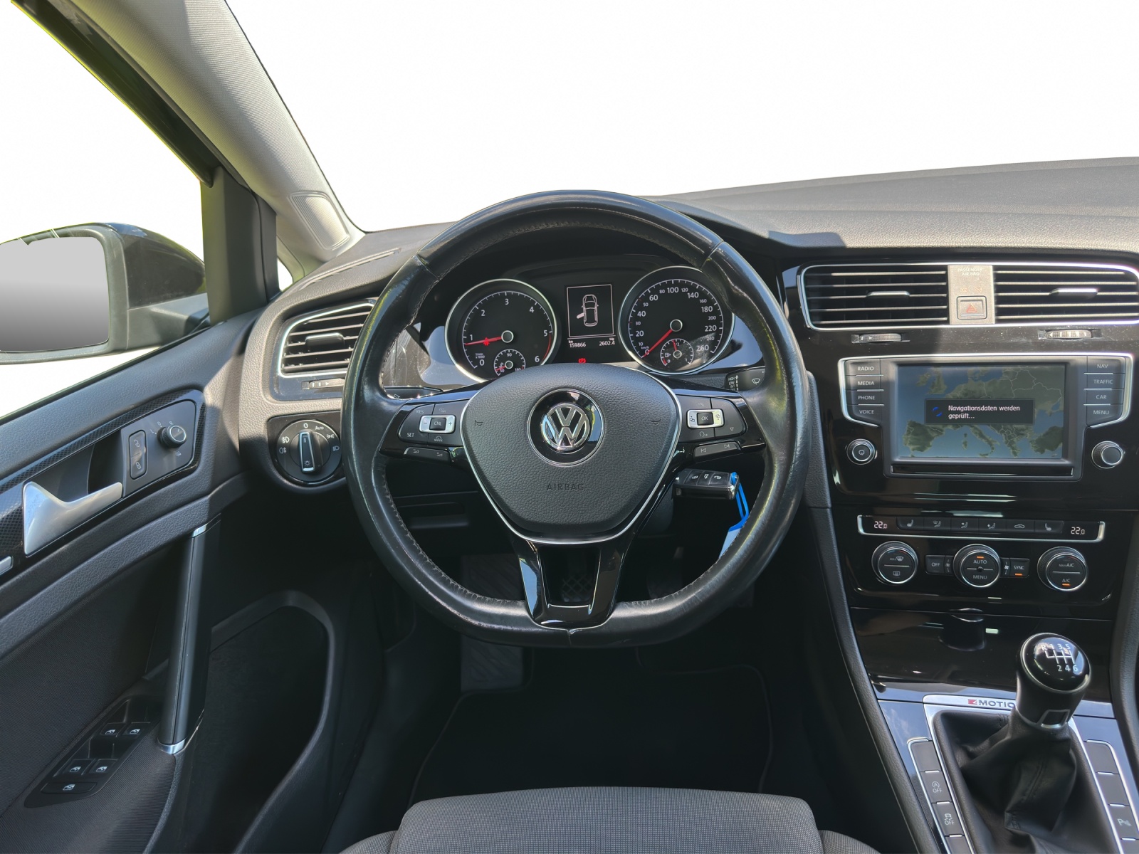 VW Golf 2.0 TDI Highline 4Motion-image-8