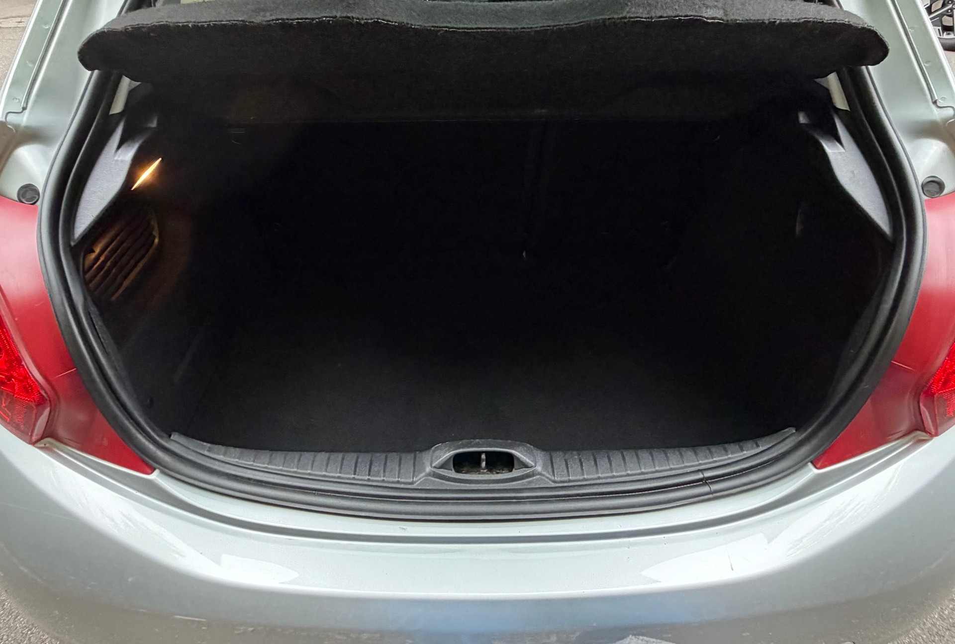PEUGEOT 208 1.6 VTI Intuitive 1 Jahr Garantie-image-13