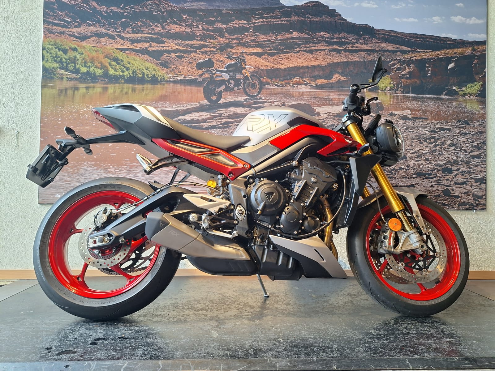 TRIUMPH Street Triple 765 RX-image-0
