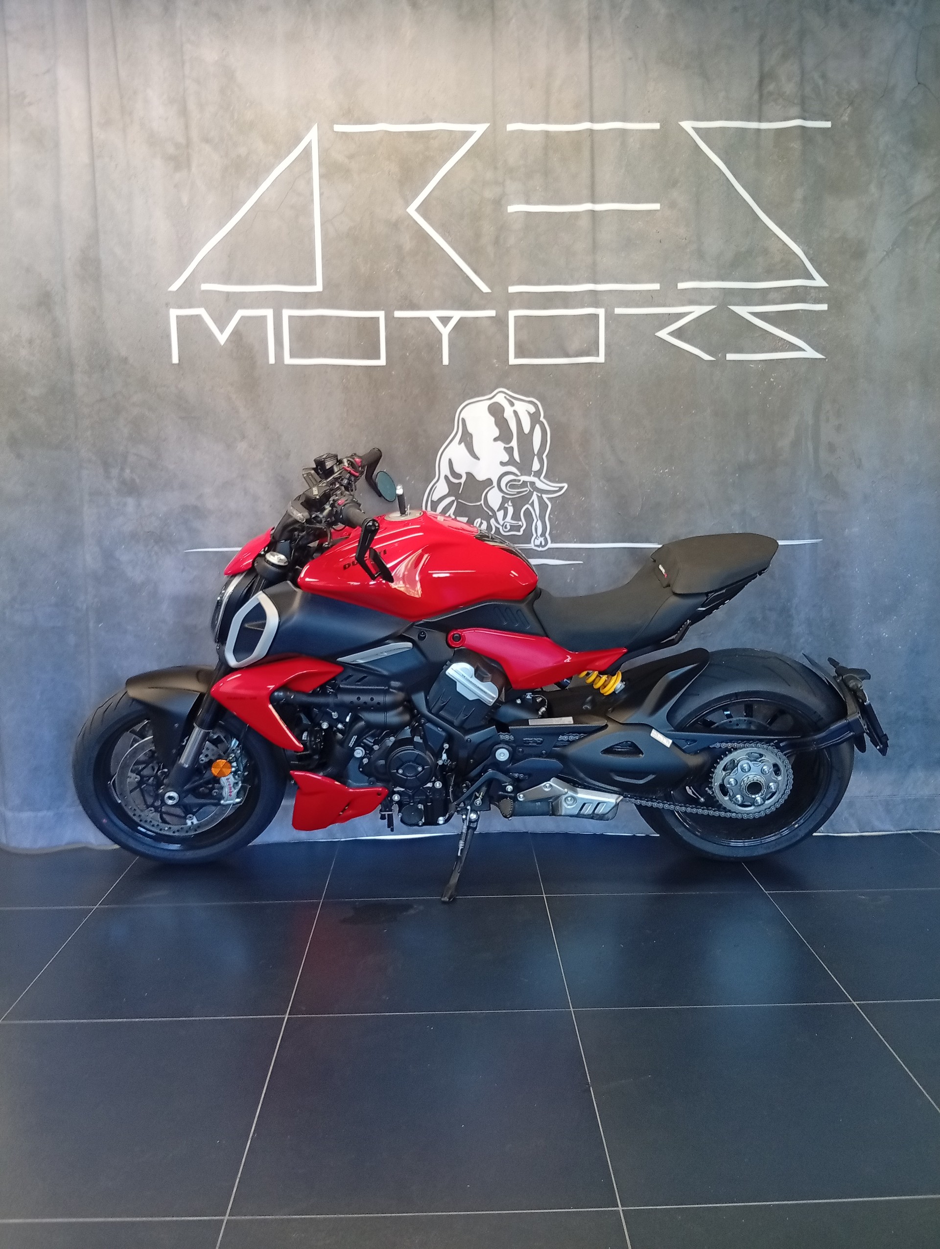 DUCATI Diavel V4-image-4