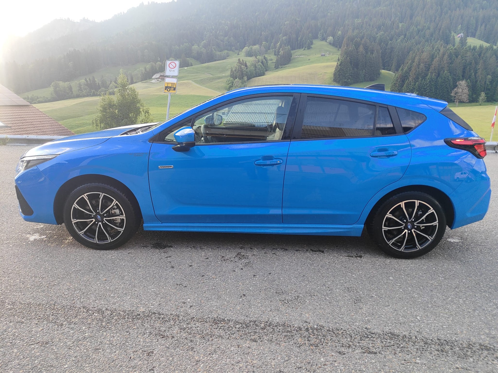 SUBARU Impreza 2.0 e-Boxer Luxury AWD Lineartronic-image-8