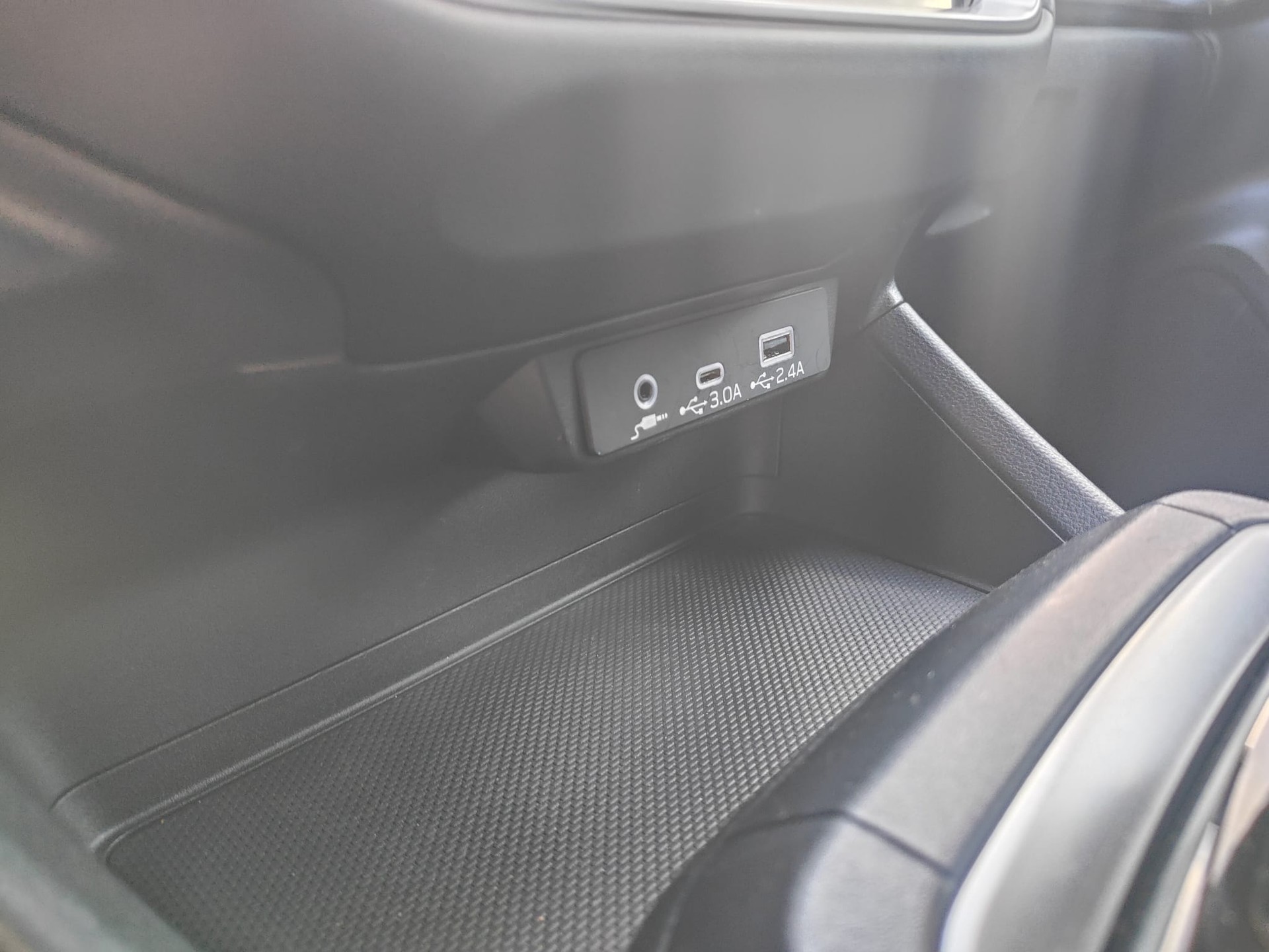 SUBARU Impreza 2.0 e-Boxer Luxury AWD Lineartronic-image-16