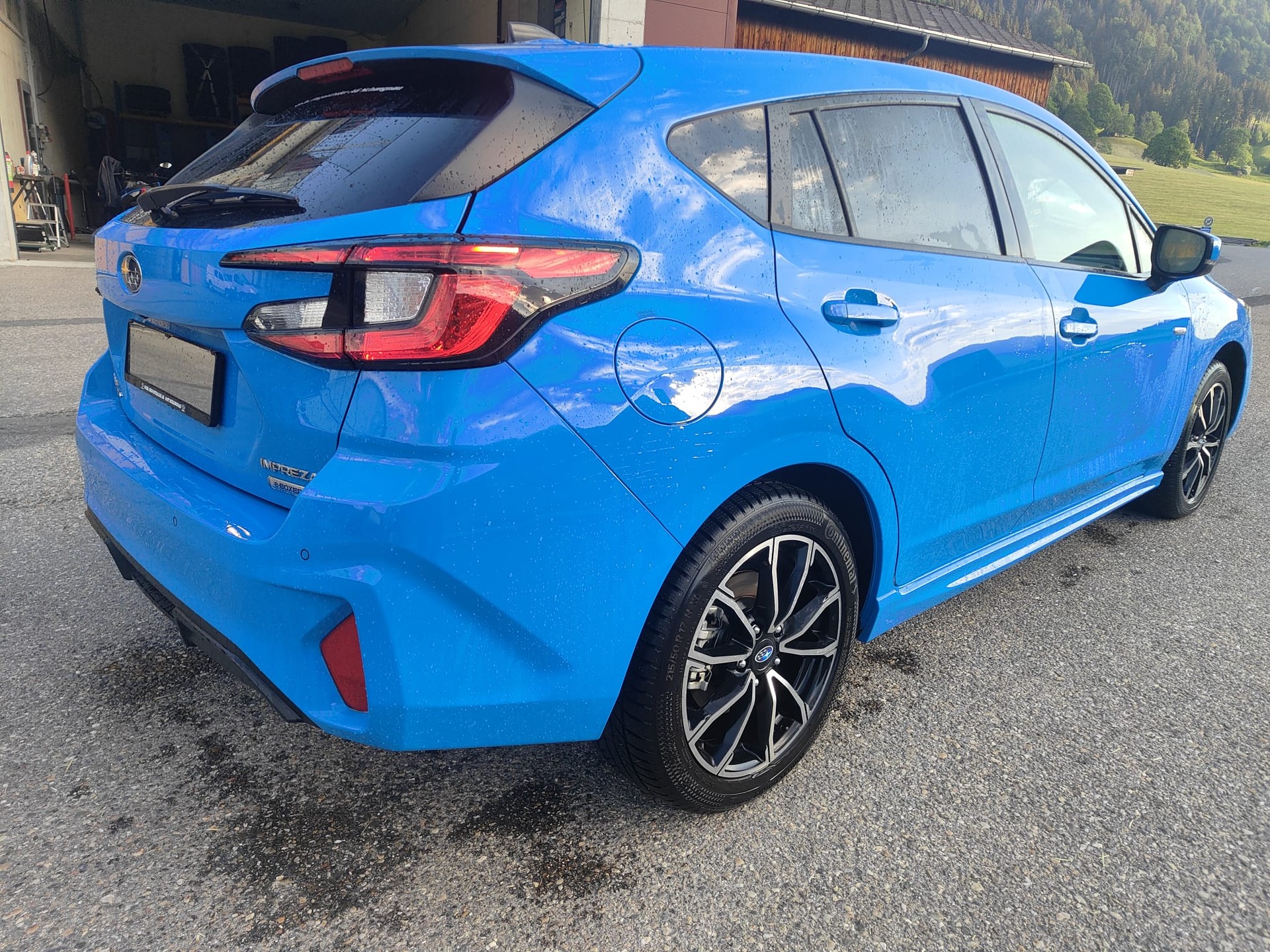 SUBARU Impreza 2.0 e-Boxer Luxury AWD Lineartronic-image-5