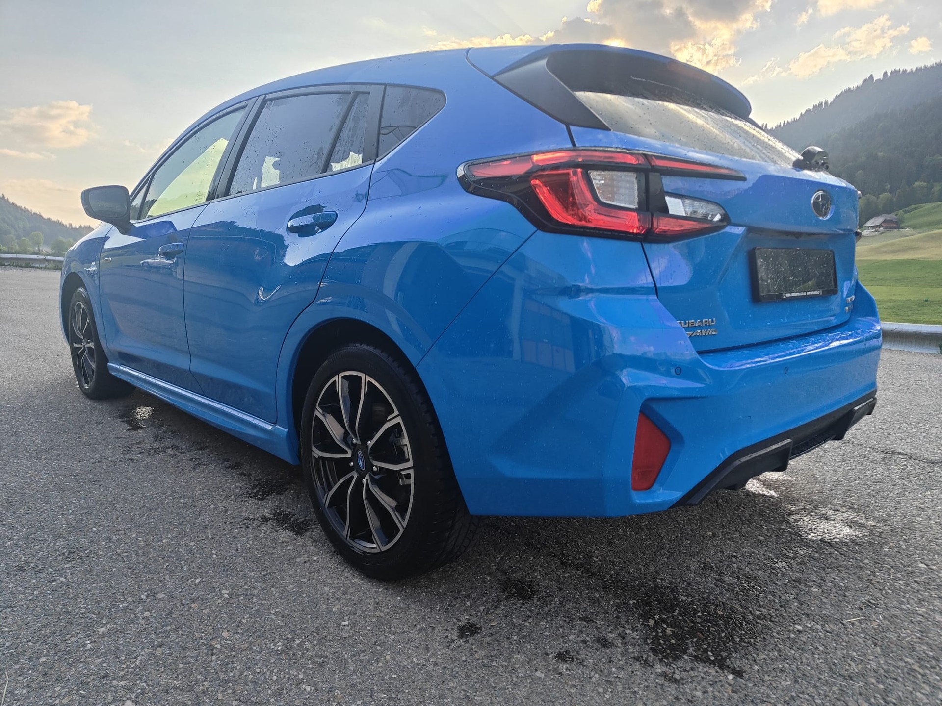 SUBARU Impreza 2.0 e-Boxer Luxury AWD Lineartronic-image-7