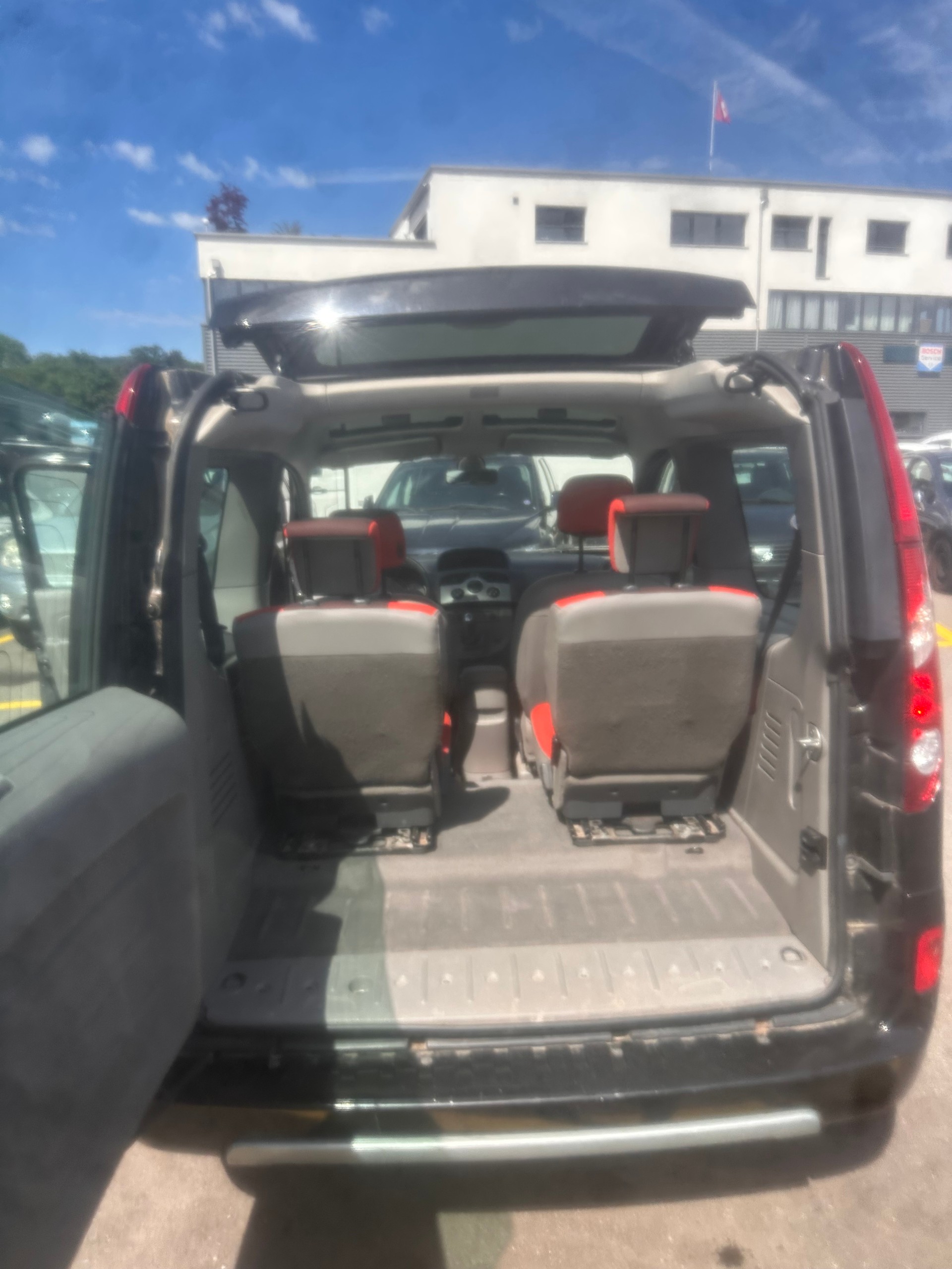 RENAULT Kangoo Be Bop 1.6 16V-image-6
