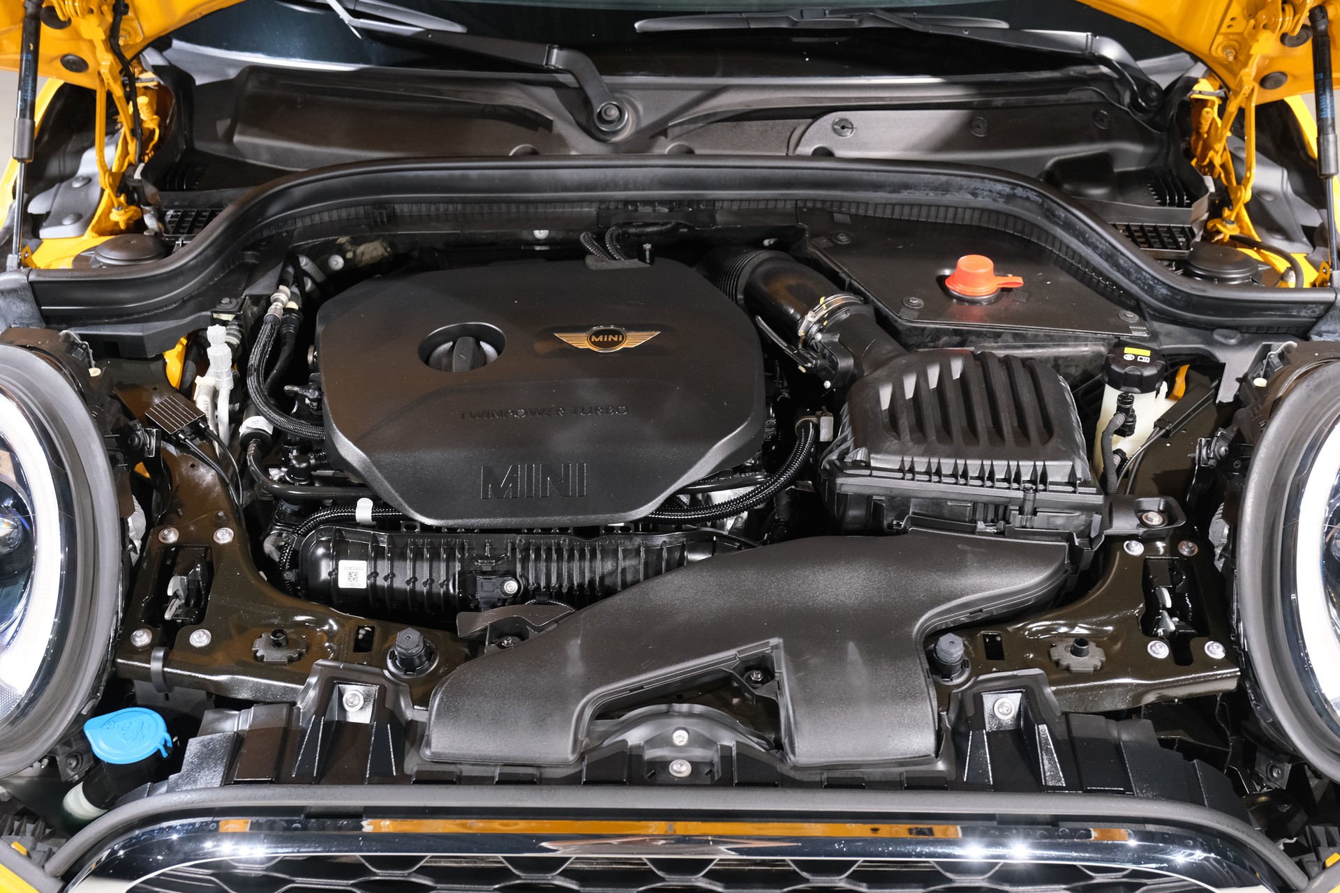MINI Cooper S Cabriolet-image-22