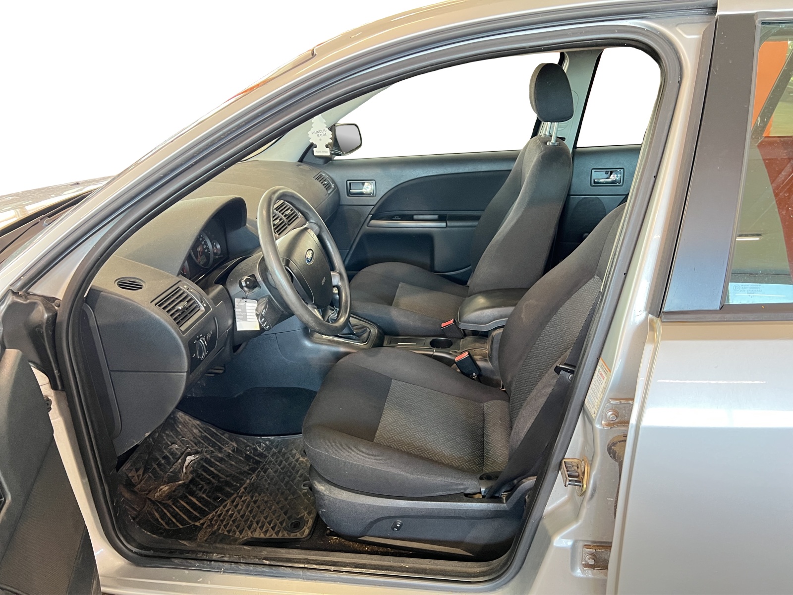 FORD Mondeo 2.0 TDCi 16V Ambiente-image-7