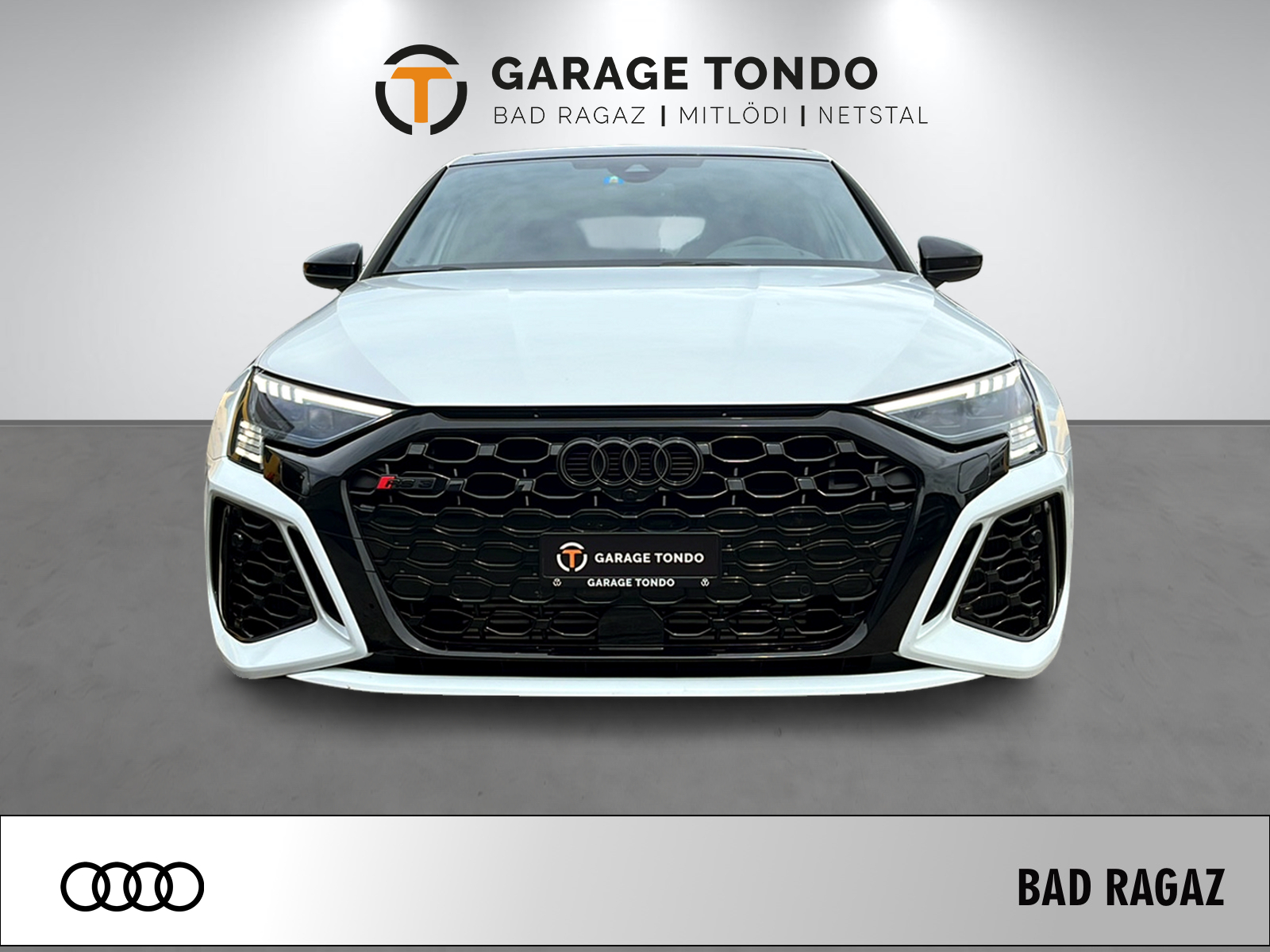 AUDI RS3 Sportback 2.5 TFSI quattro S-Tronic-showroom-element-1