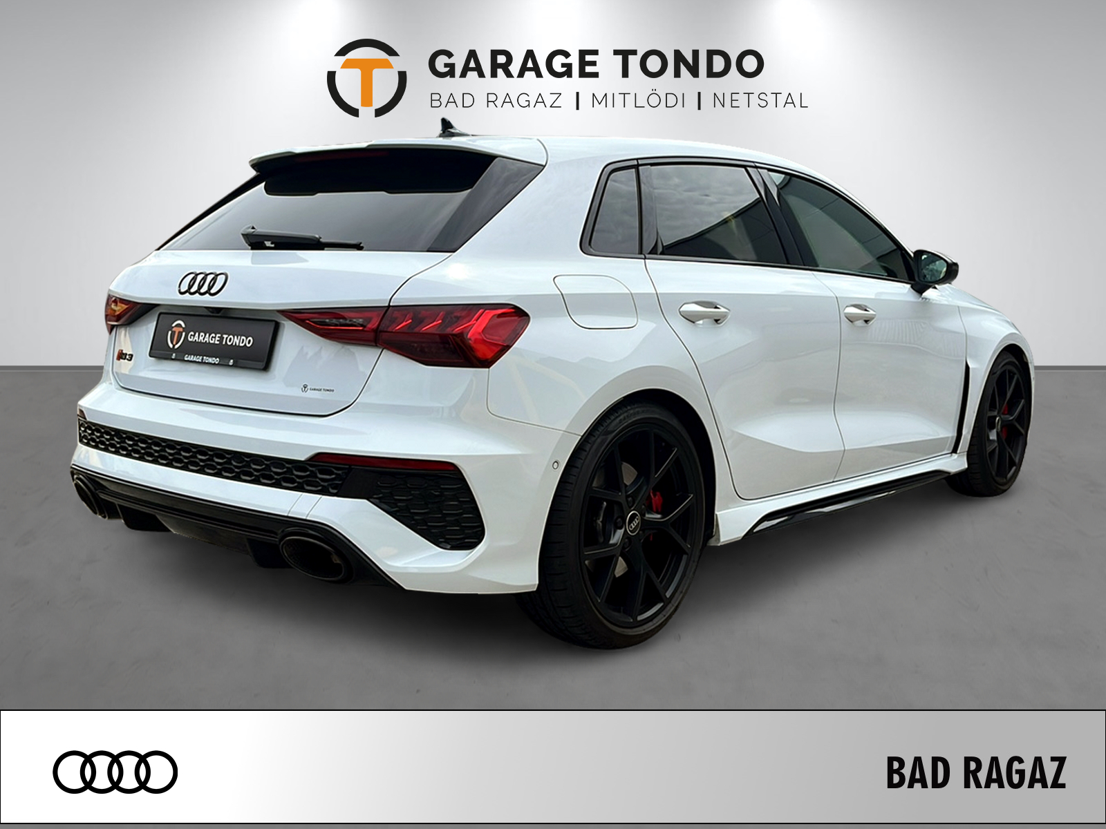 AUDI RS3 Sportback 2.5 TFSI quattro S-Tronic-showroom-element-3