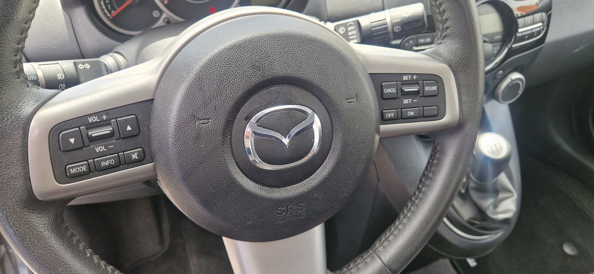 MAZDA 2 1.5i 16V Sport-image-8