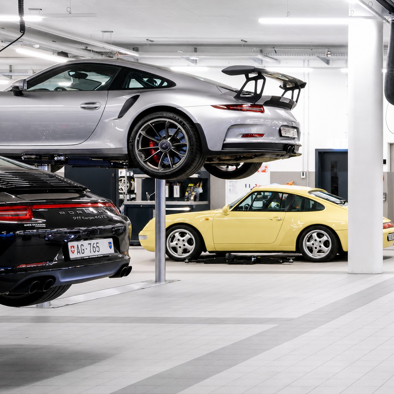 PORSCHE 911 GT3 PDK-showroom-element-3